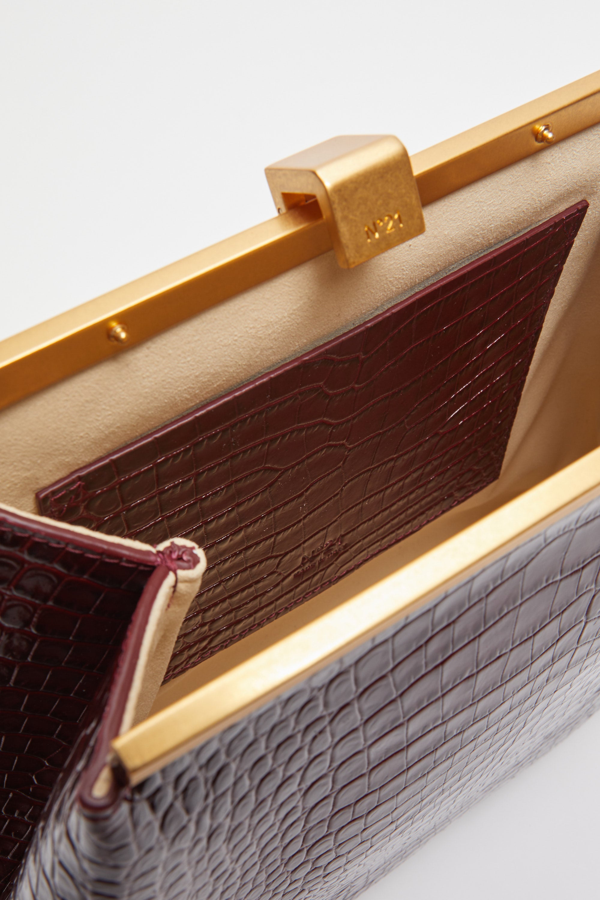 Puffy Jeanne Leather Shoulder Bag