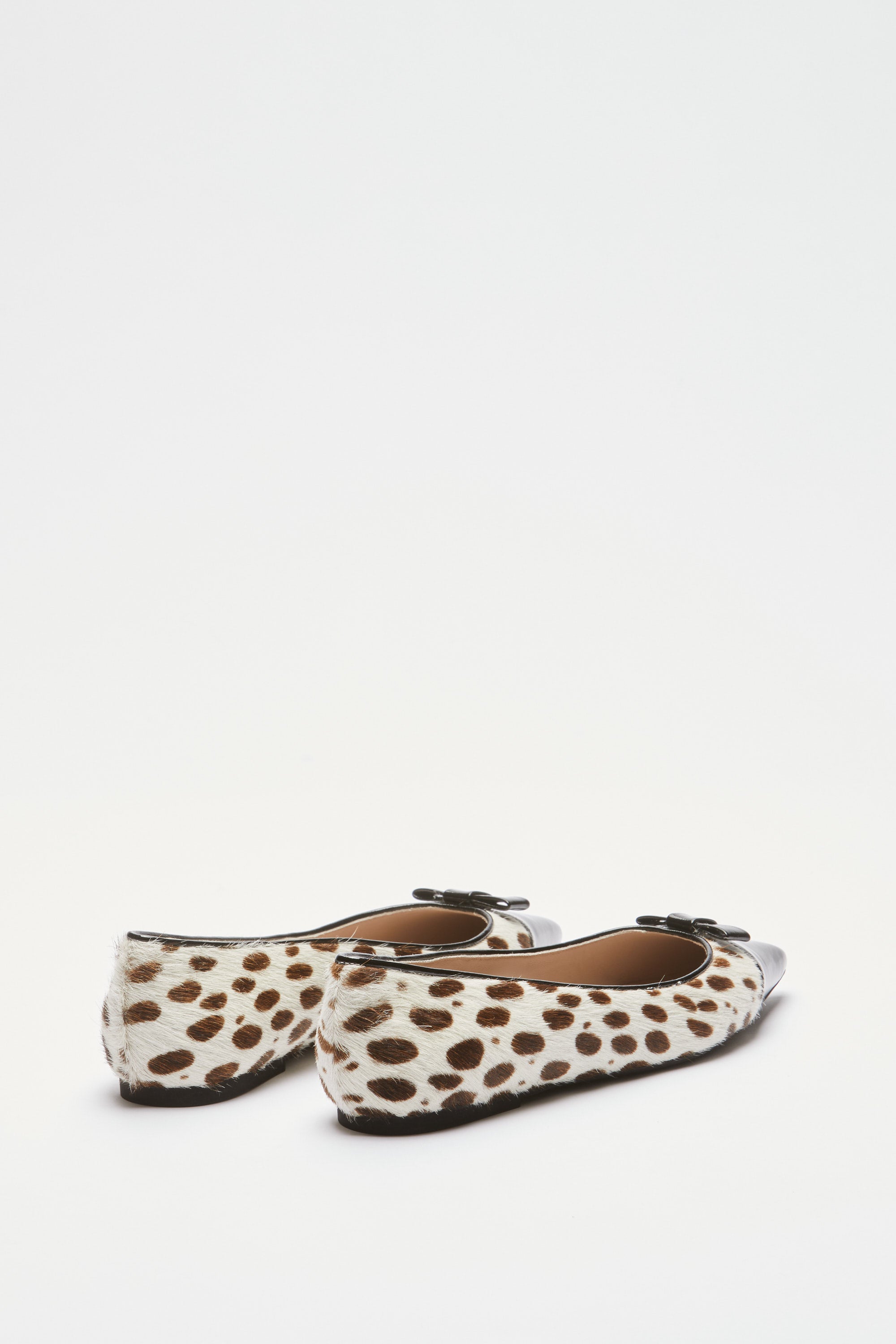 Pointed ballerina with animalier effect