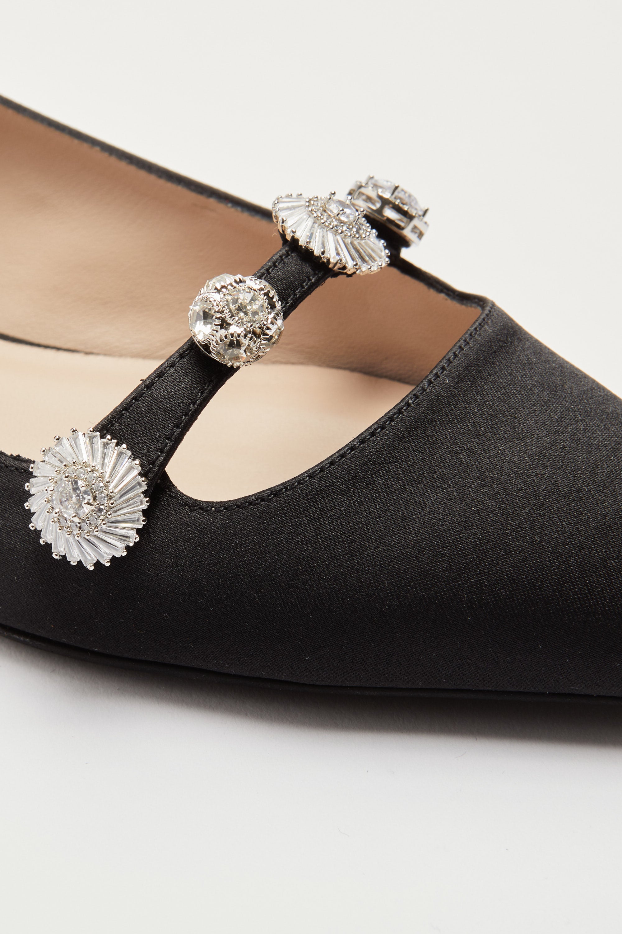 Satin ballerina with jewel details