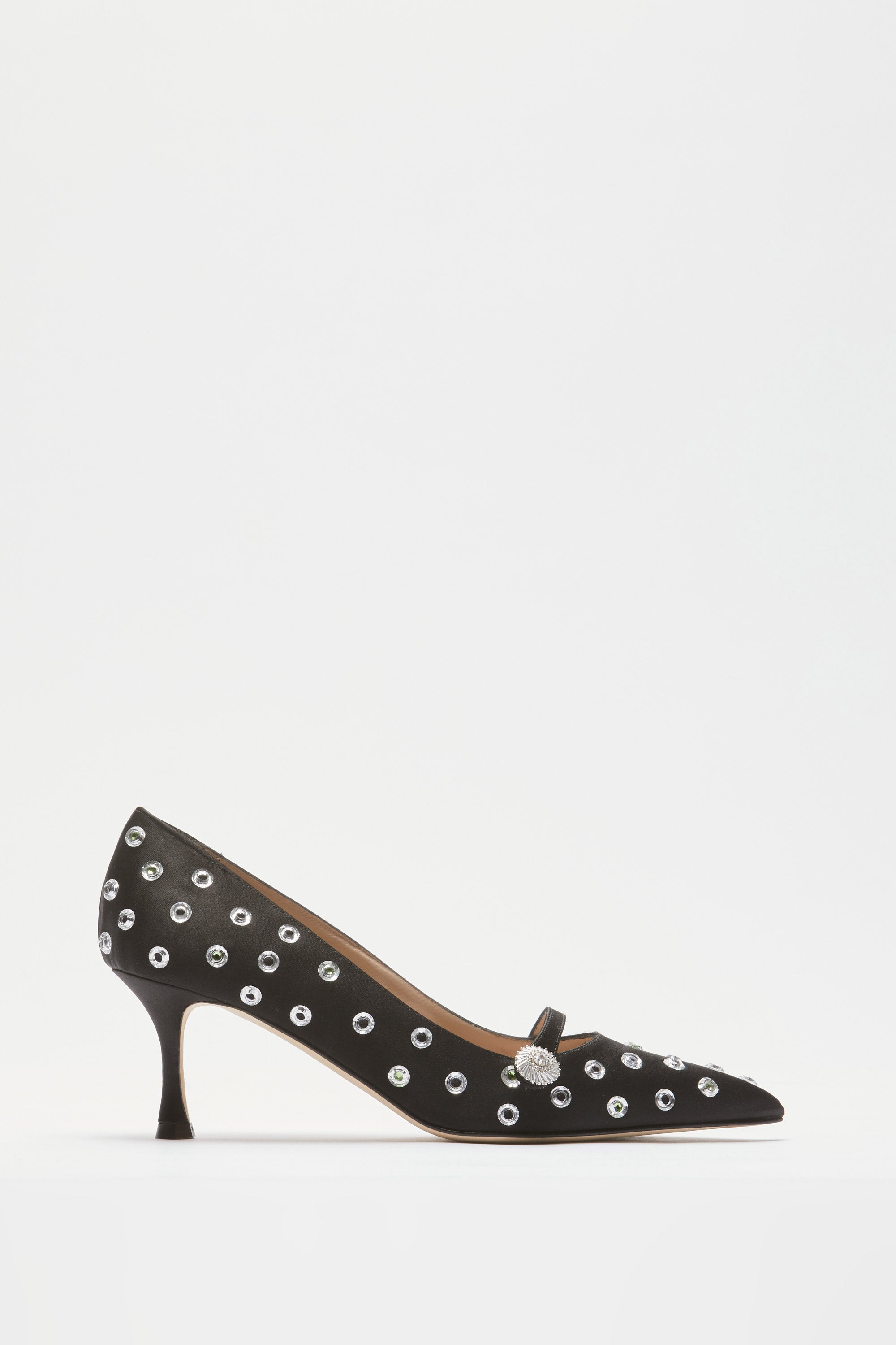 Satin décolleté with studs