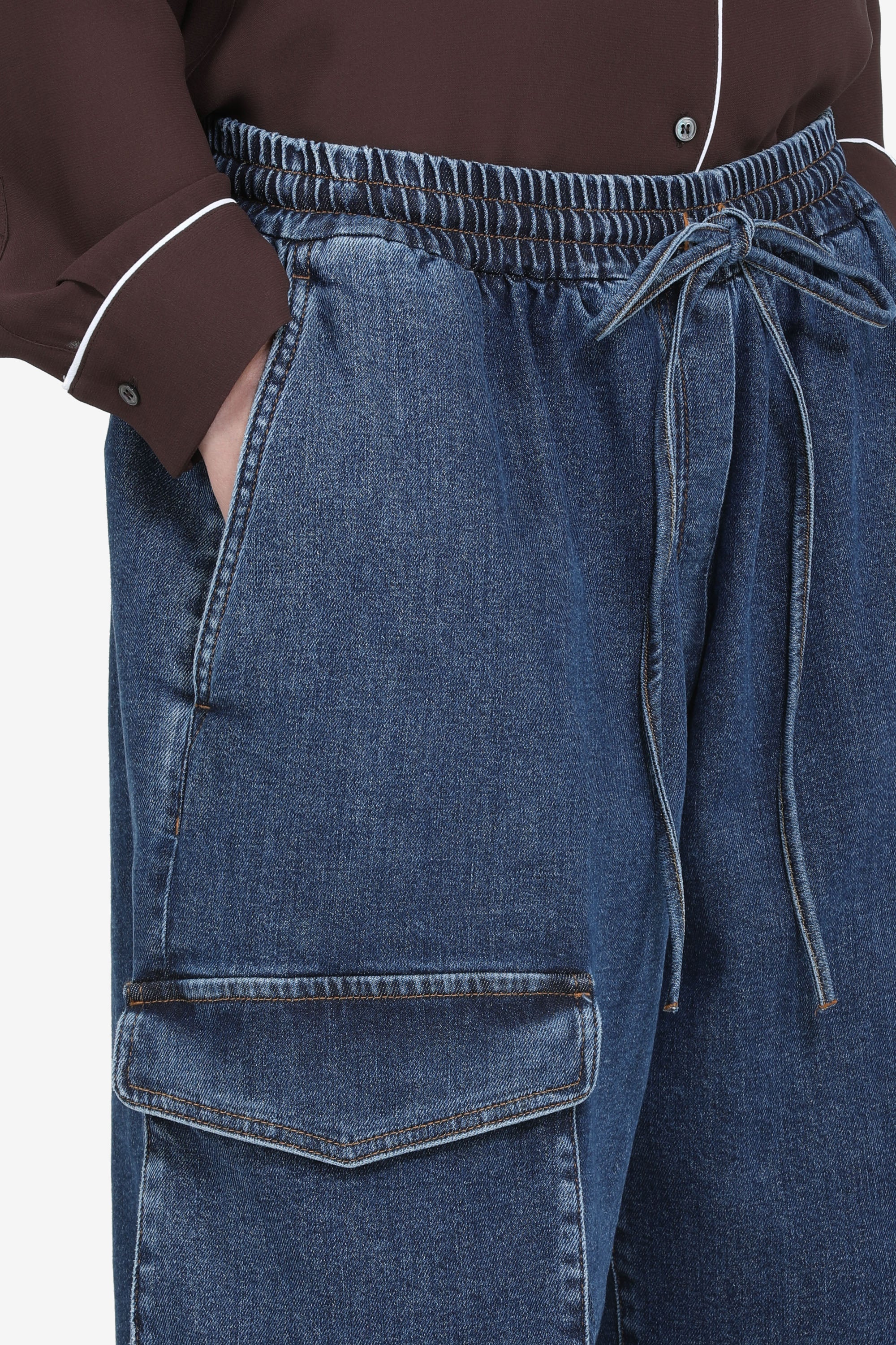 Knee-length denim pants