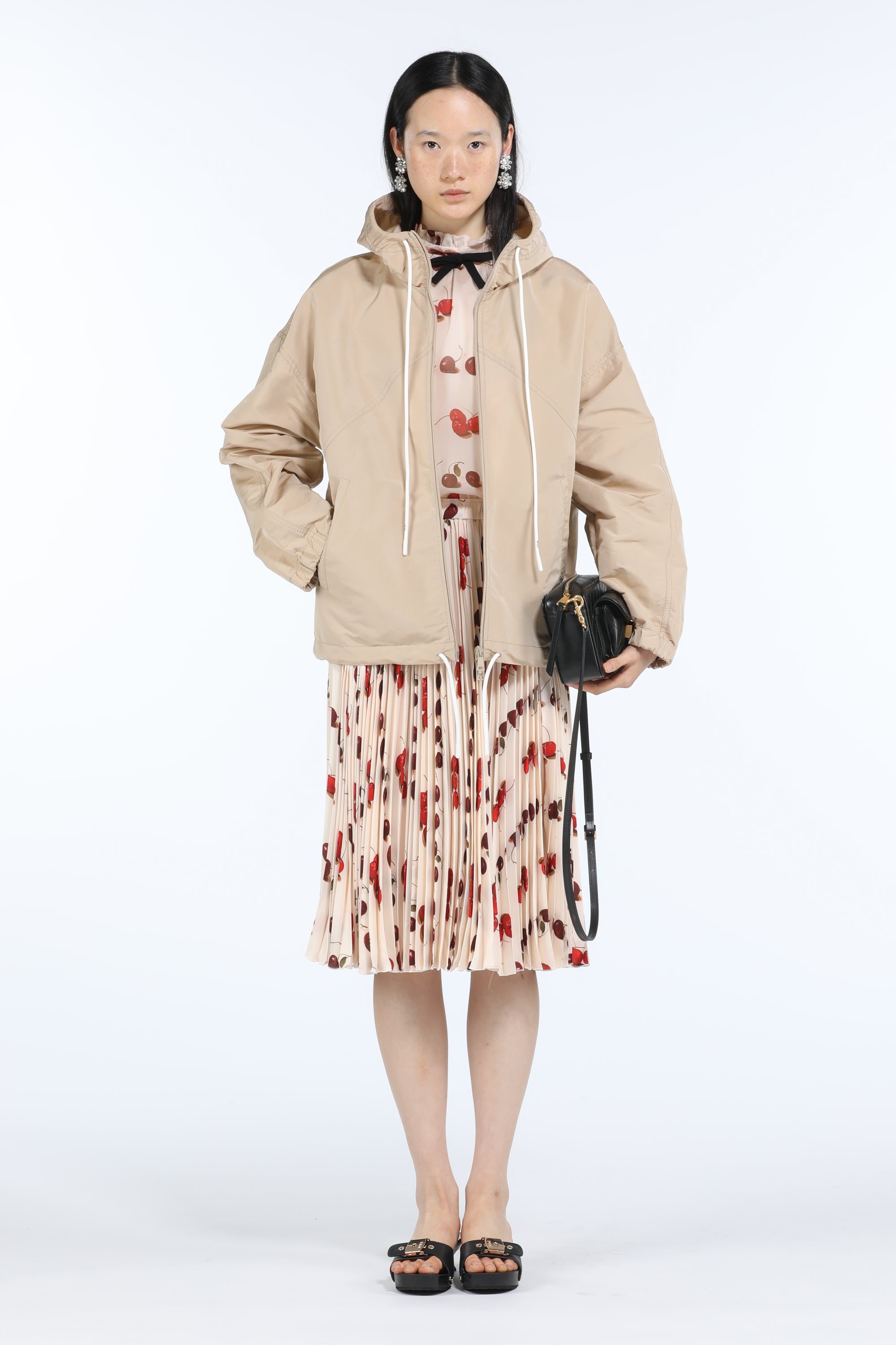 Cherry-Print Pleated Skirt