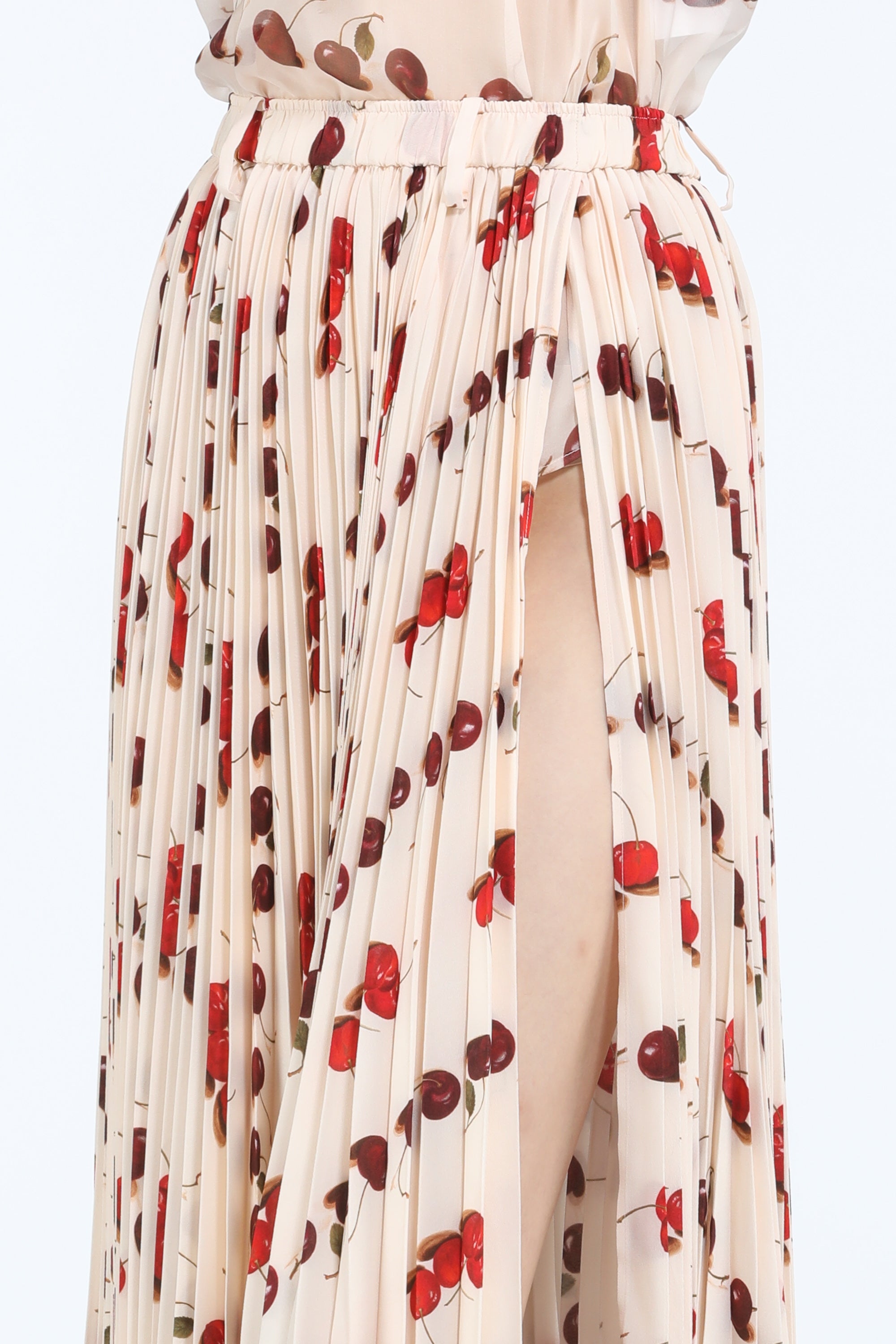Cherry-Print Pleated Skirt
