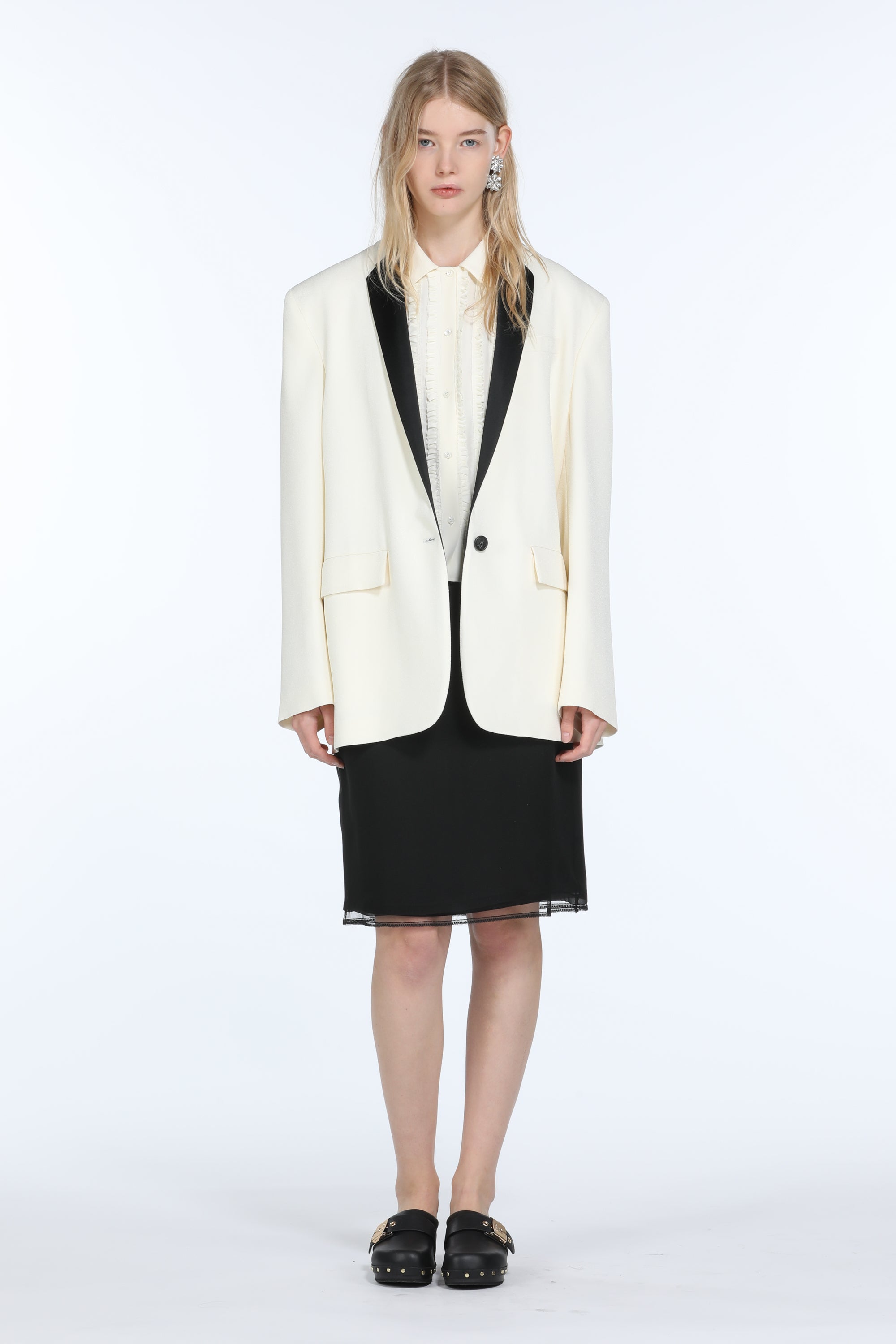 Blazer con revers a contrasto