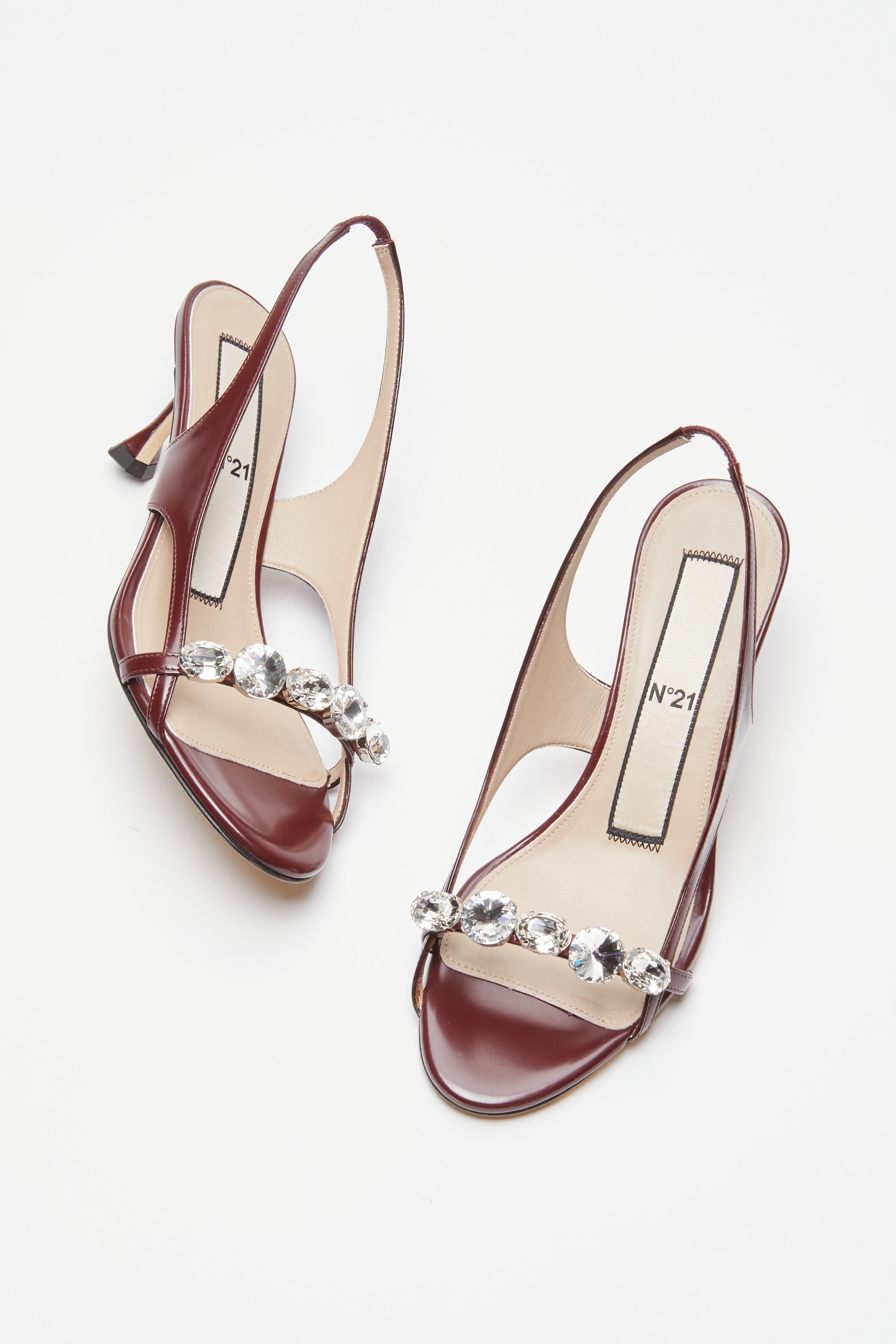 Leather sandal with maxi crystals