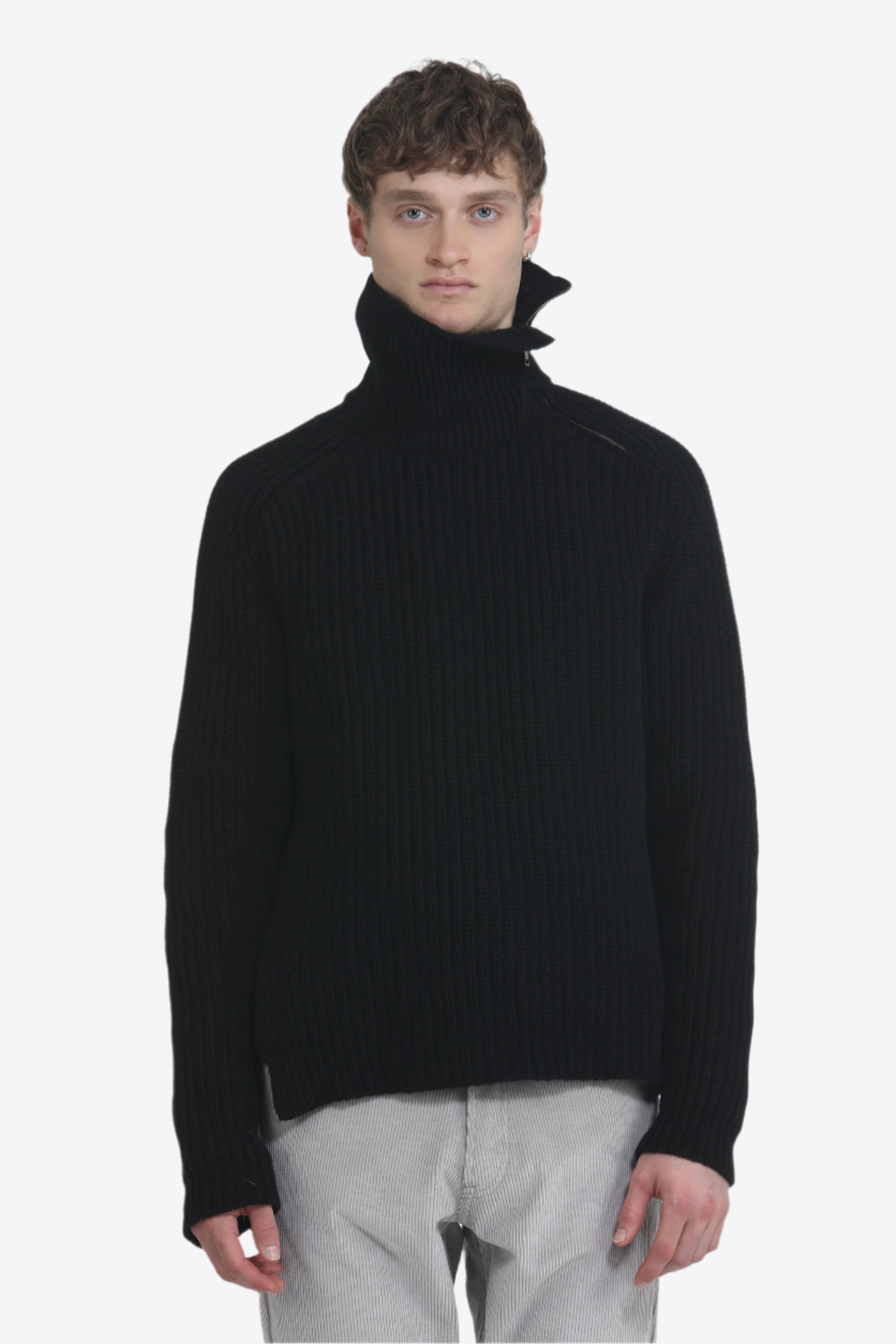 Maglione a collo alto con chiusura a zip