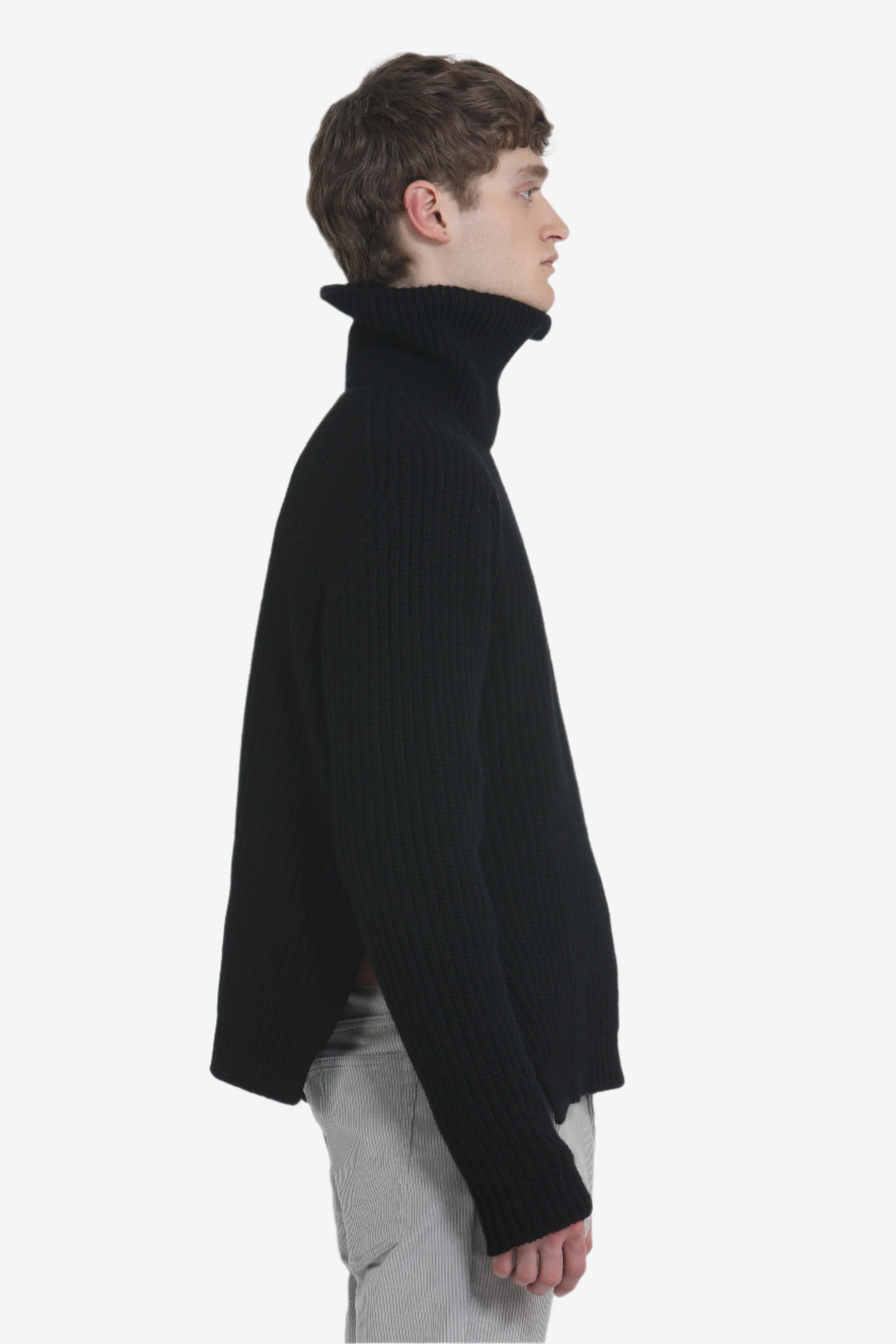 Maglione a collo alto con chiusura a zip