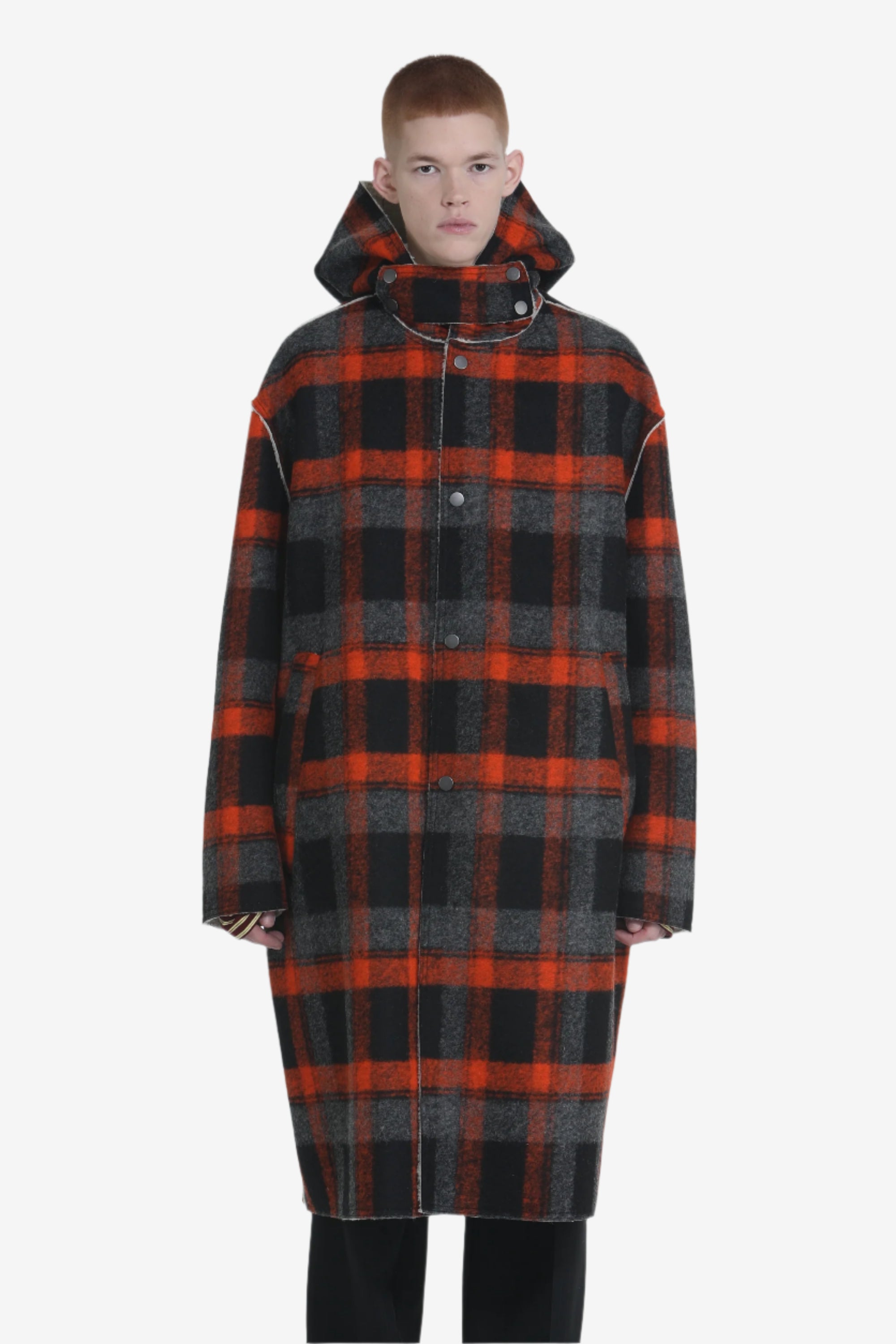 Cappotto lungo a quadri con cappuccio