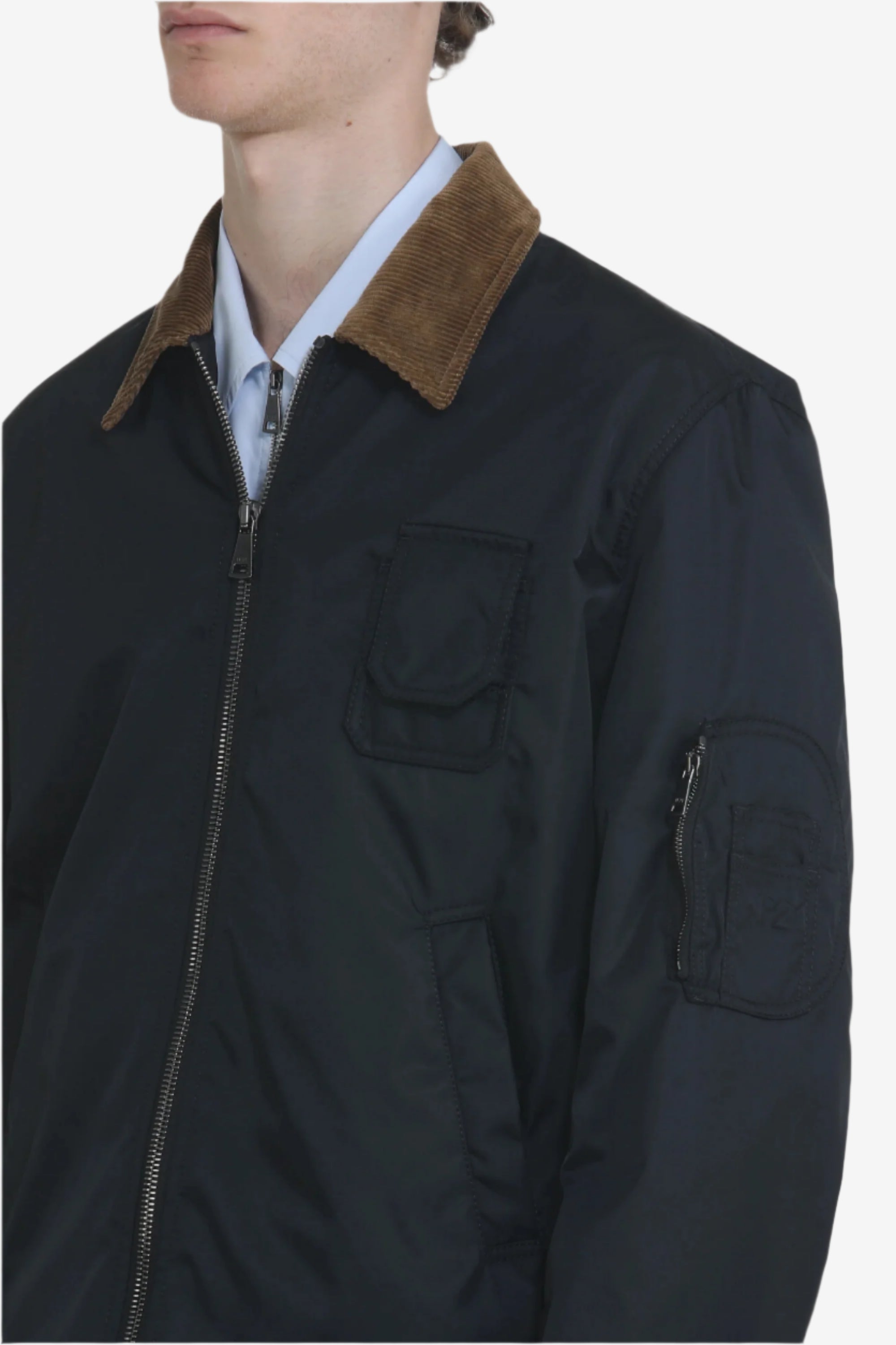 Jacket with contrasting collar