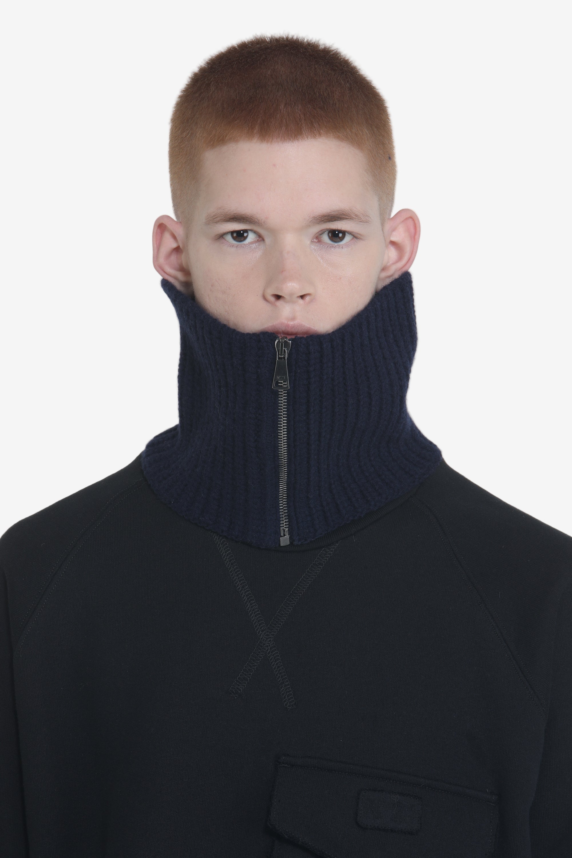 Zip collar