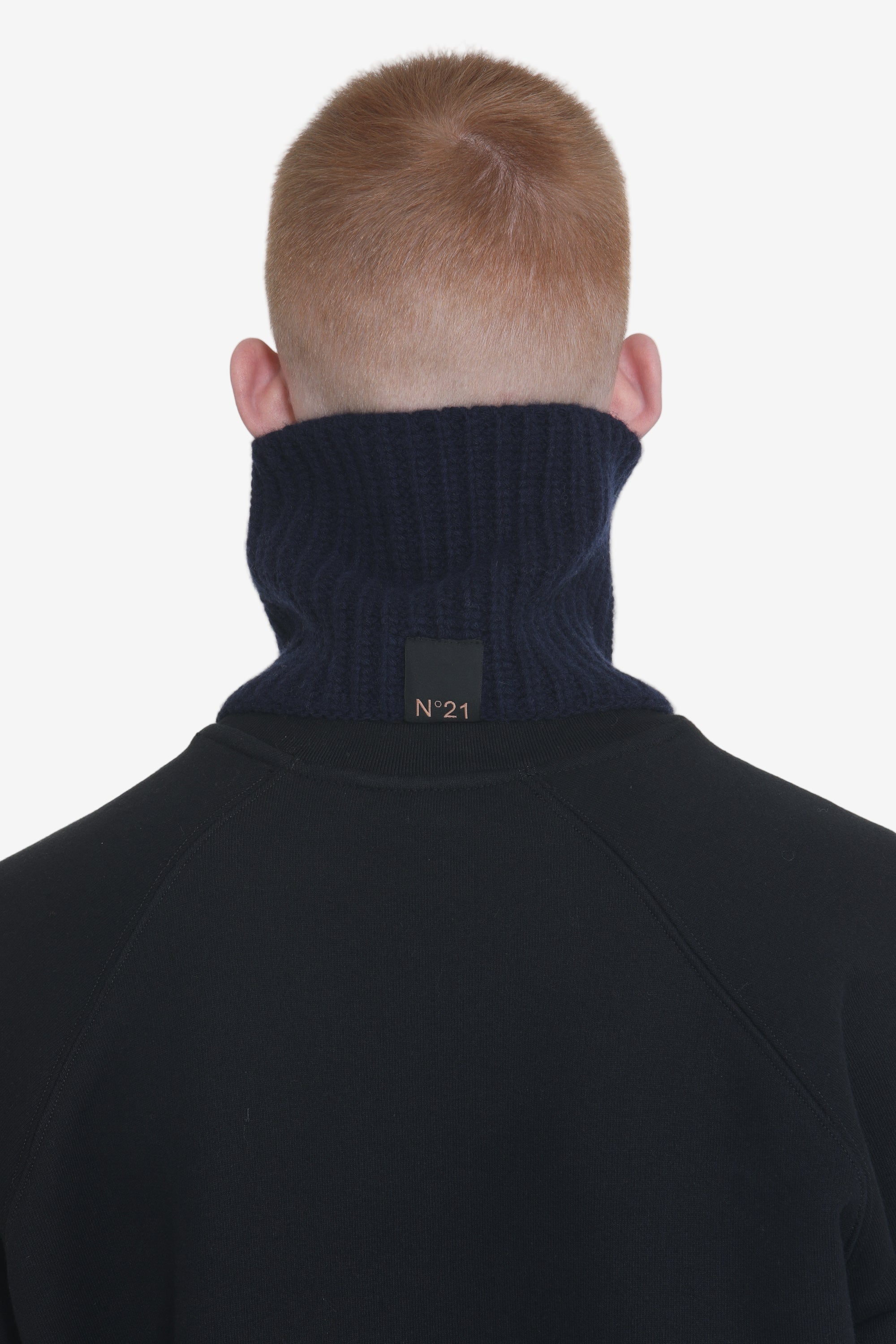 Zip collar