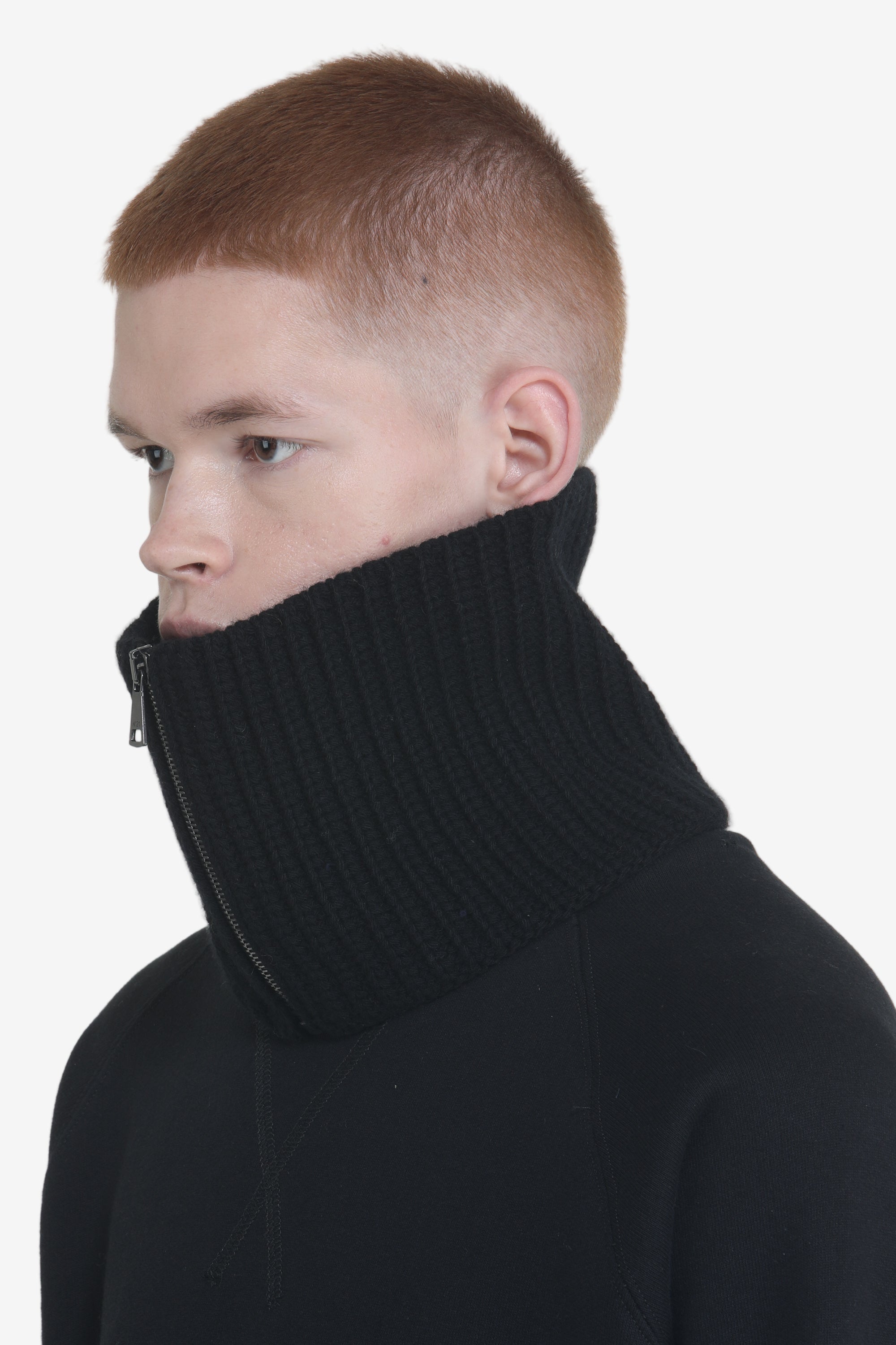 Zip collar