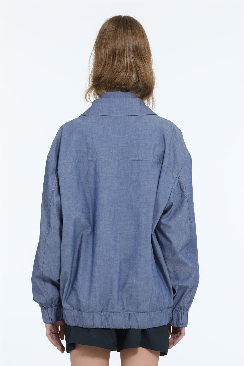 Giacca con zip e doppie tasche