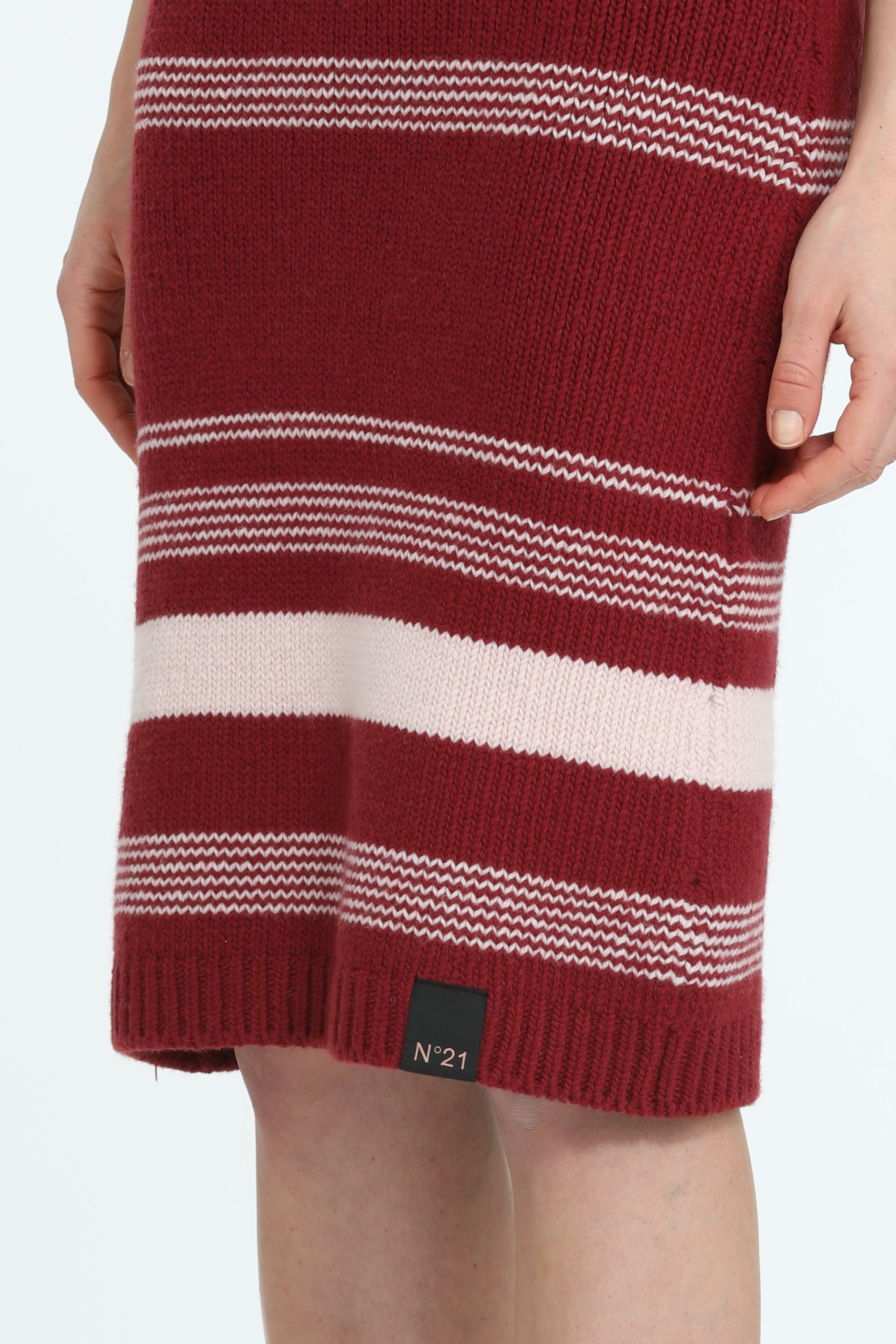 Striped knit skirt