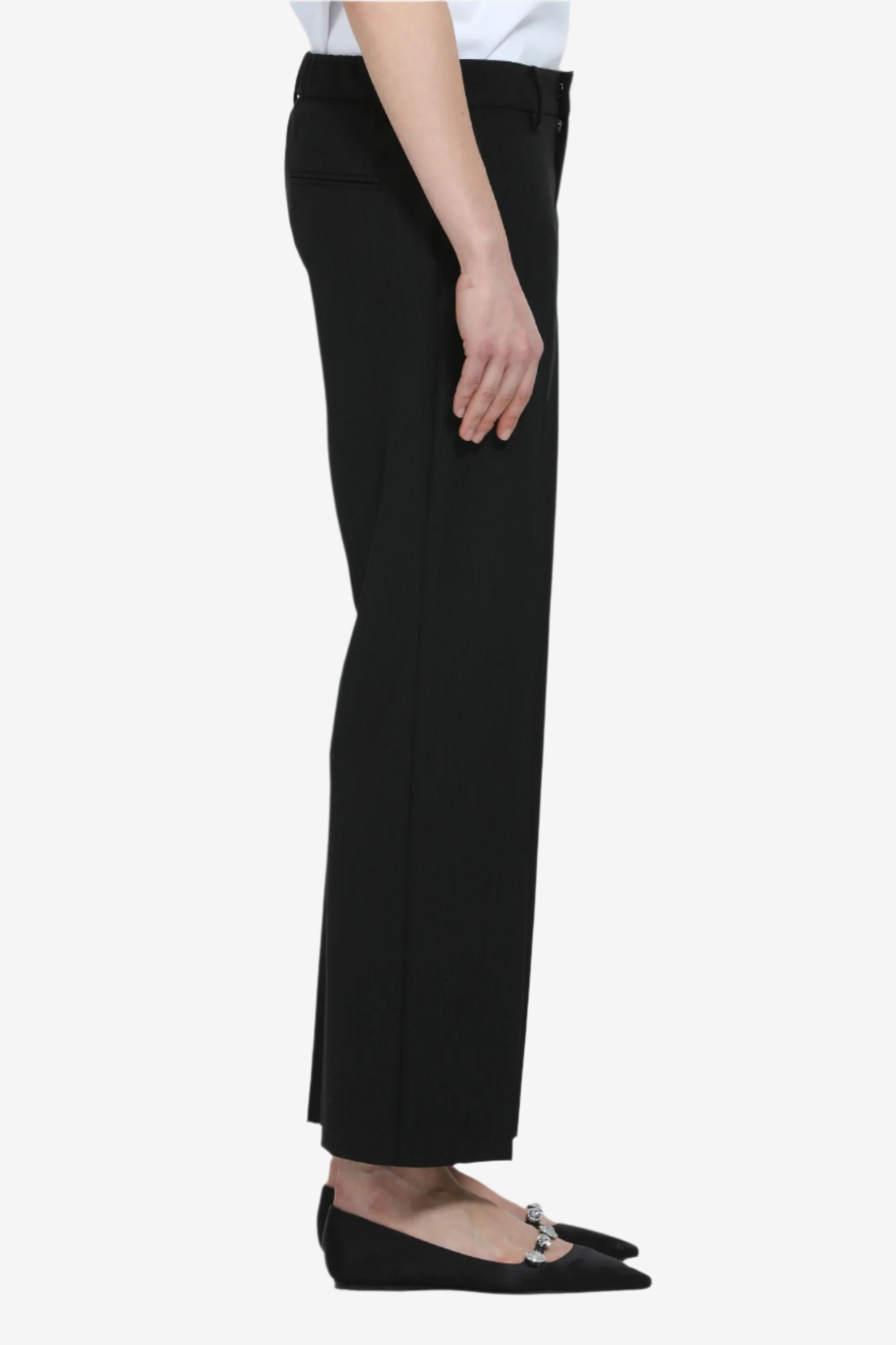 Pantalone straight fit rigato alla caviglia