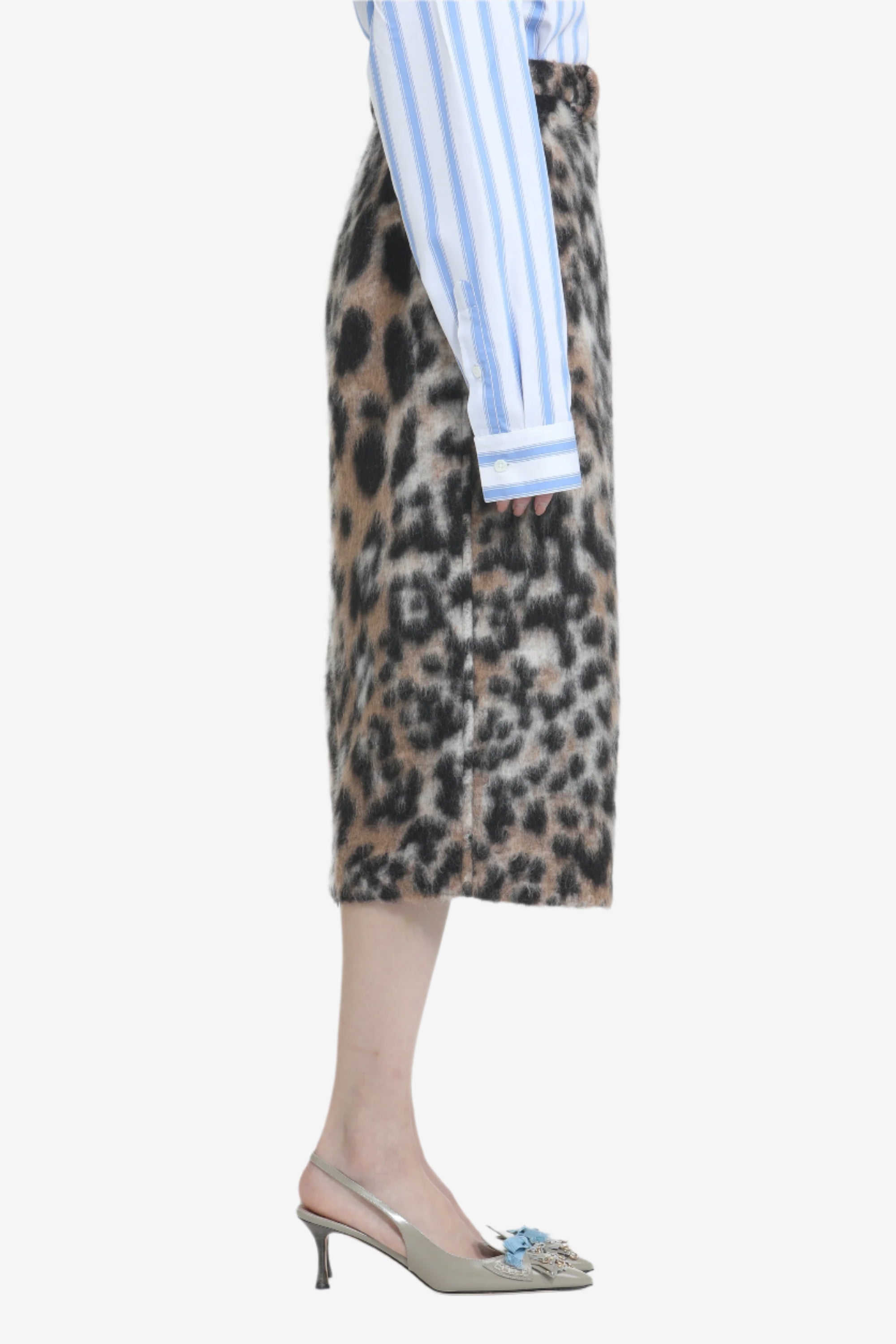 Pencil skirt with spotted effect