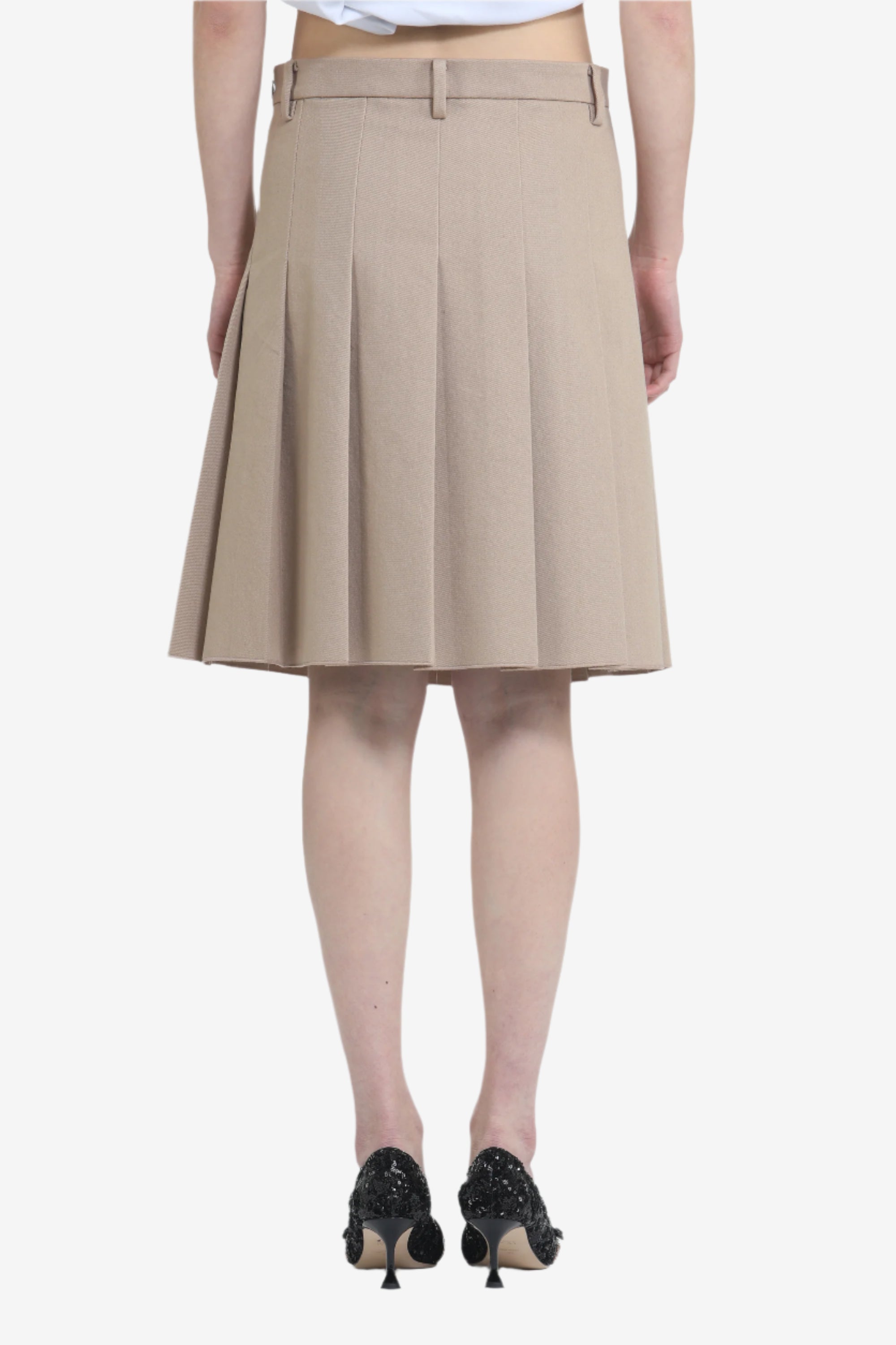 Pleated skirt with belt loops