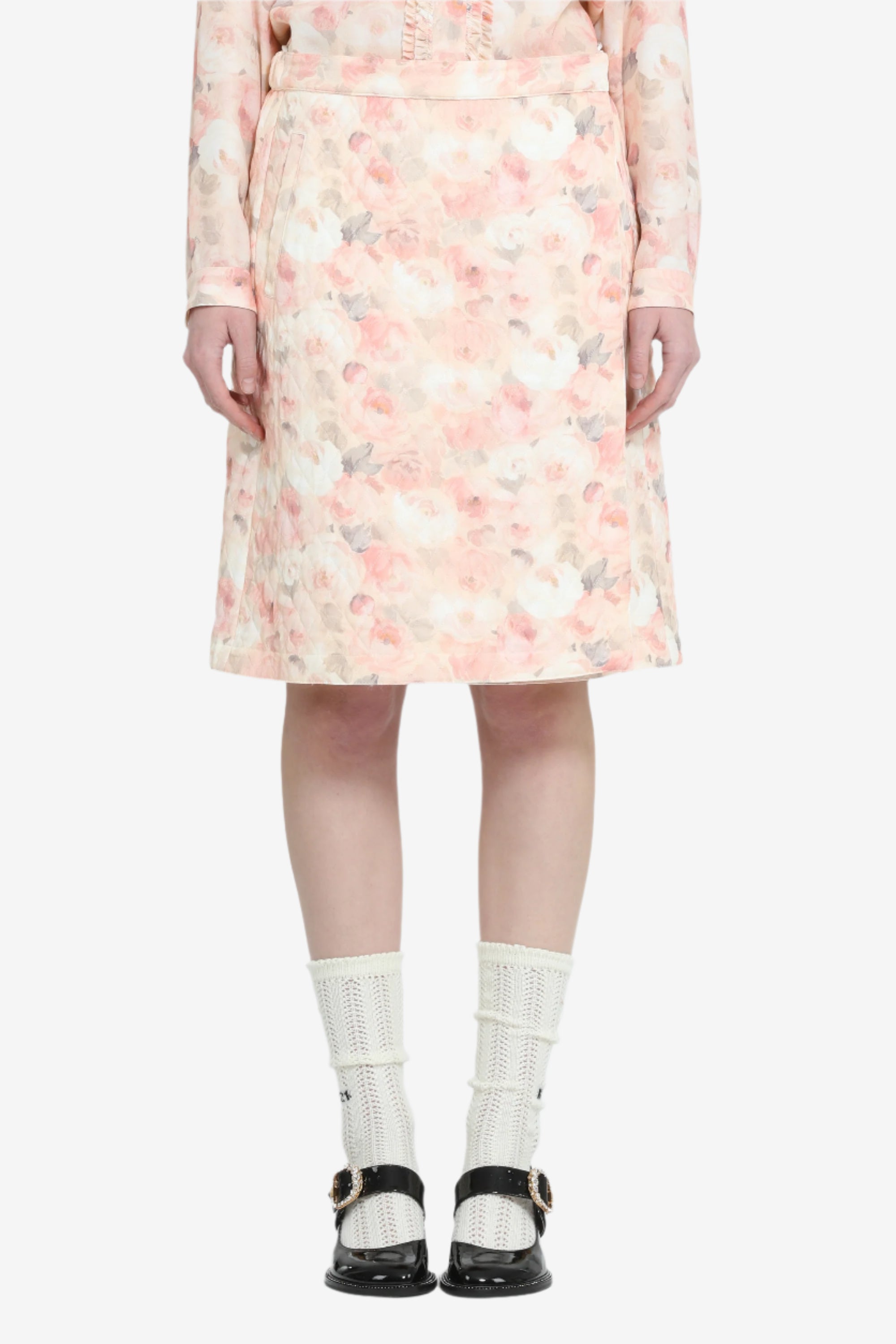 Above-the-knee wrap skirt with floral print