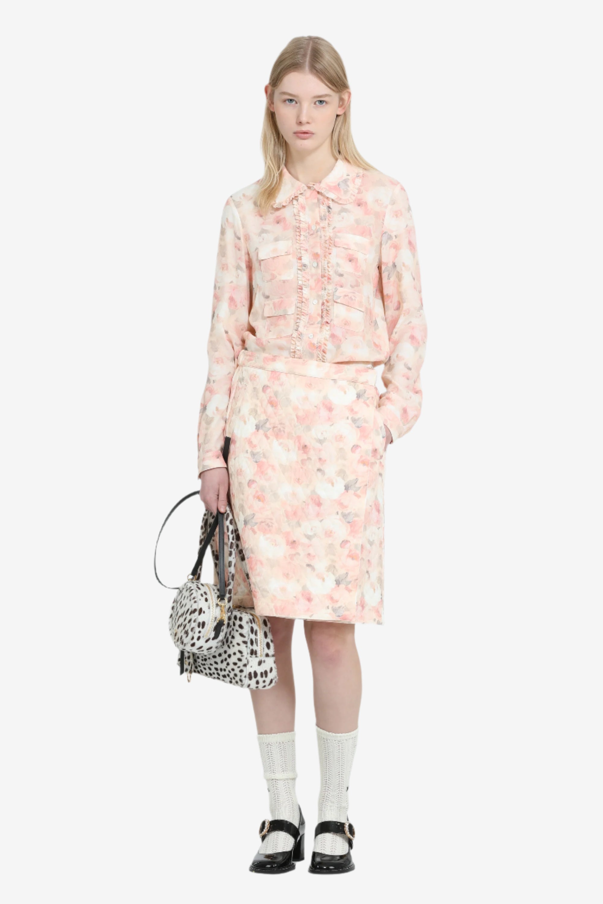 Above-the-knee wrap skirt with floral print