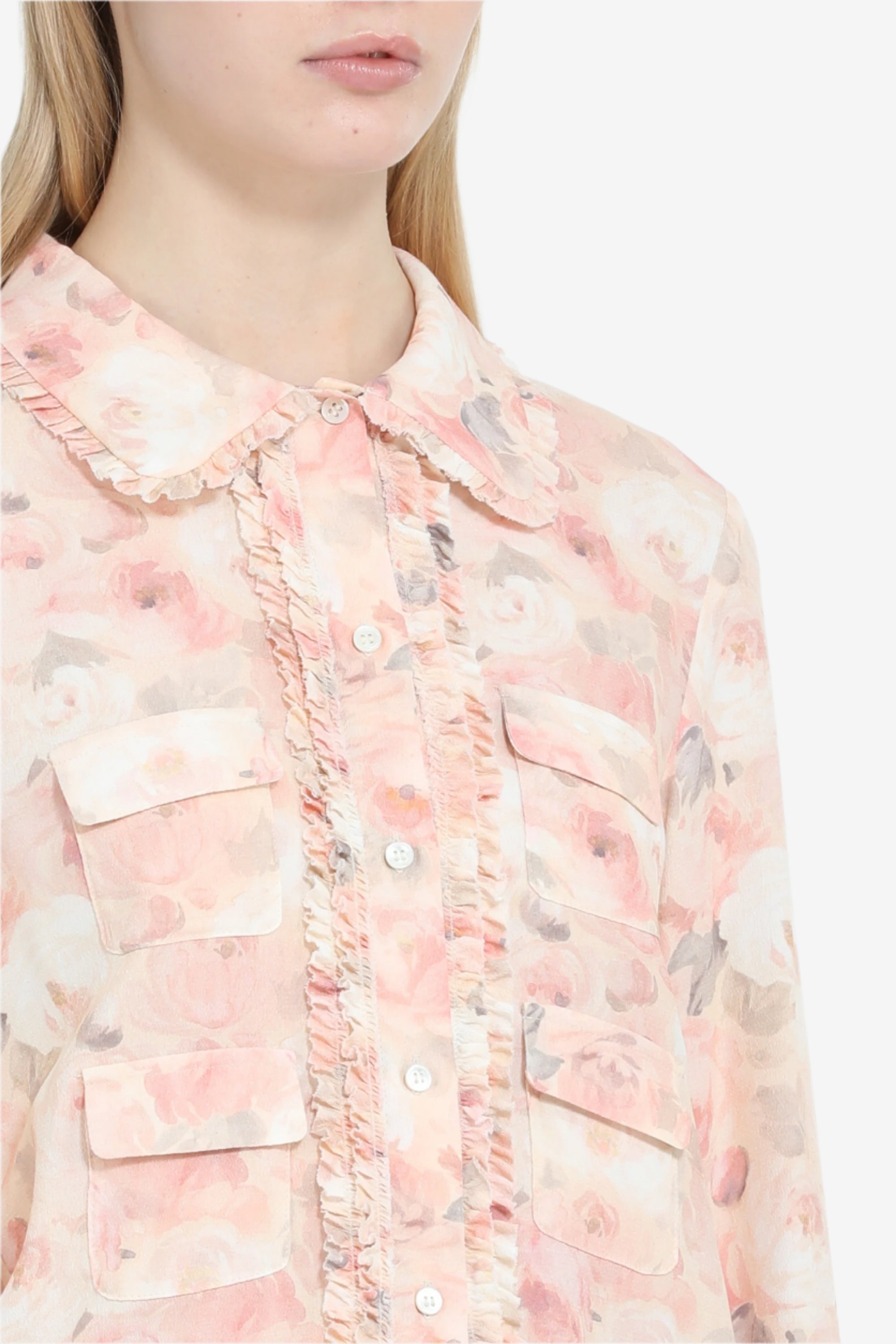 Camicia a fiori con mini rouches e taschine