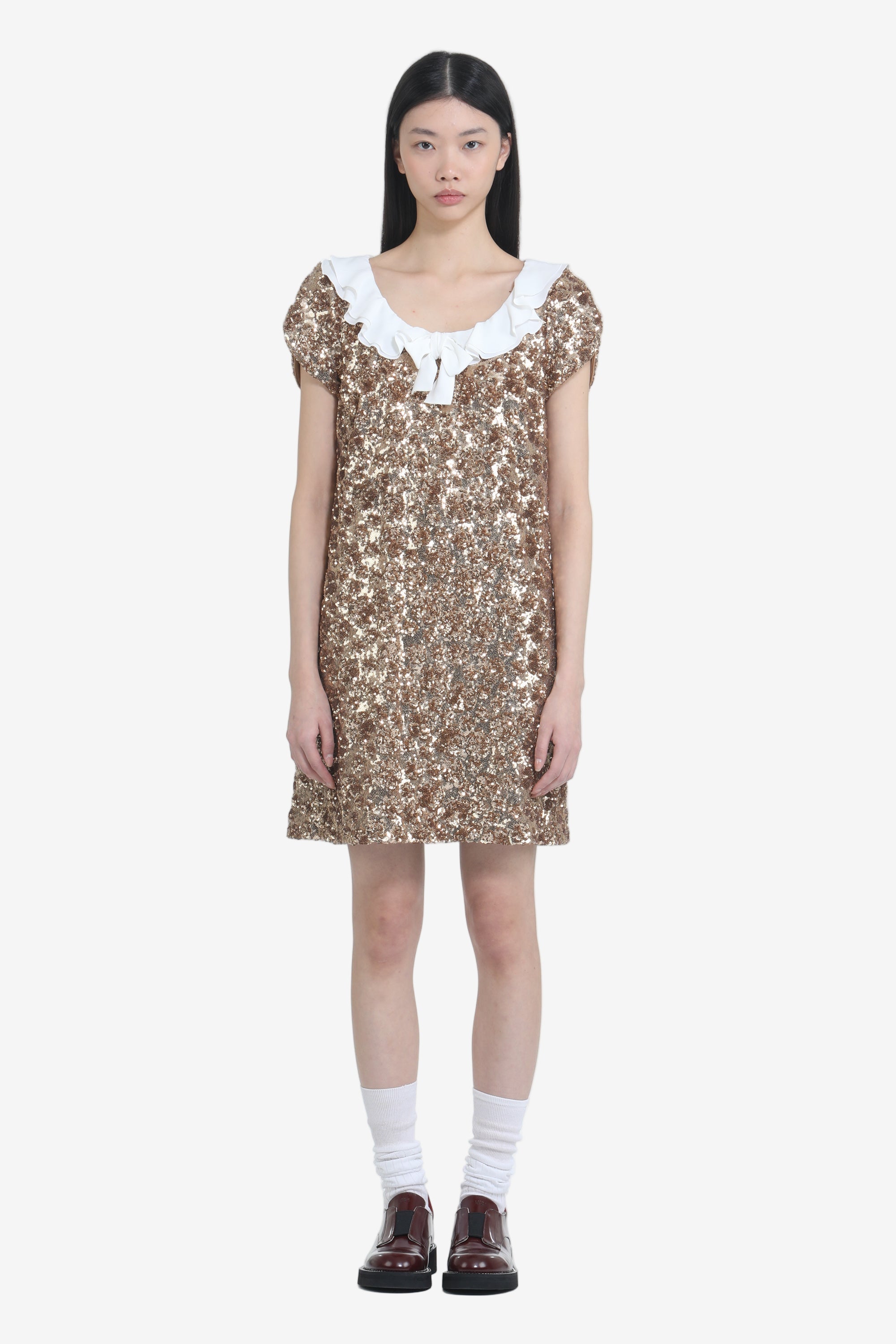 Short dress with gold embroidery and ruffled collar
