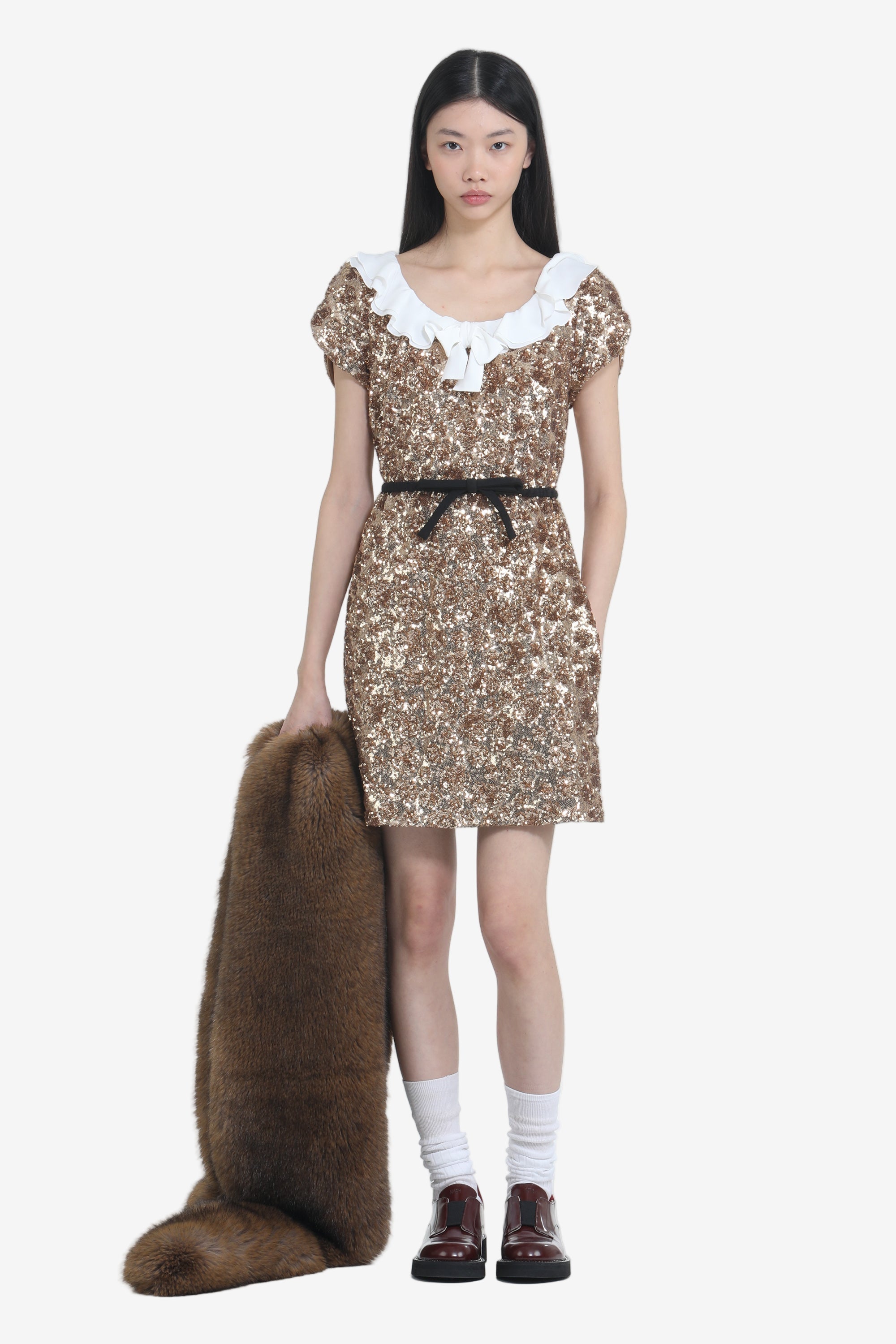 Short dress with gold embroidery and ruffled collar