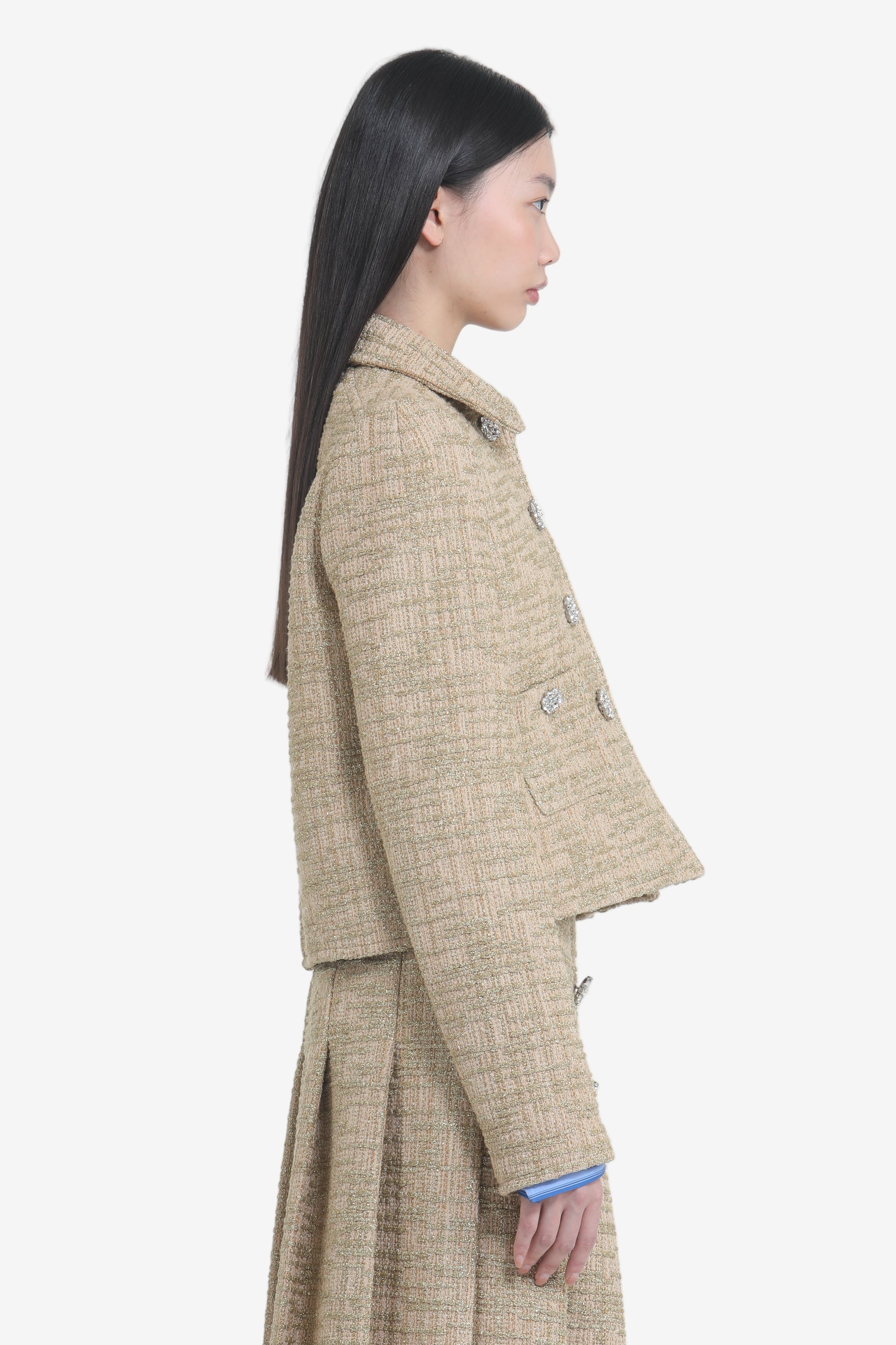 Short jacket with pockets and jewel buttons