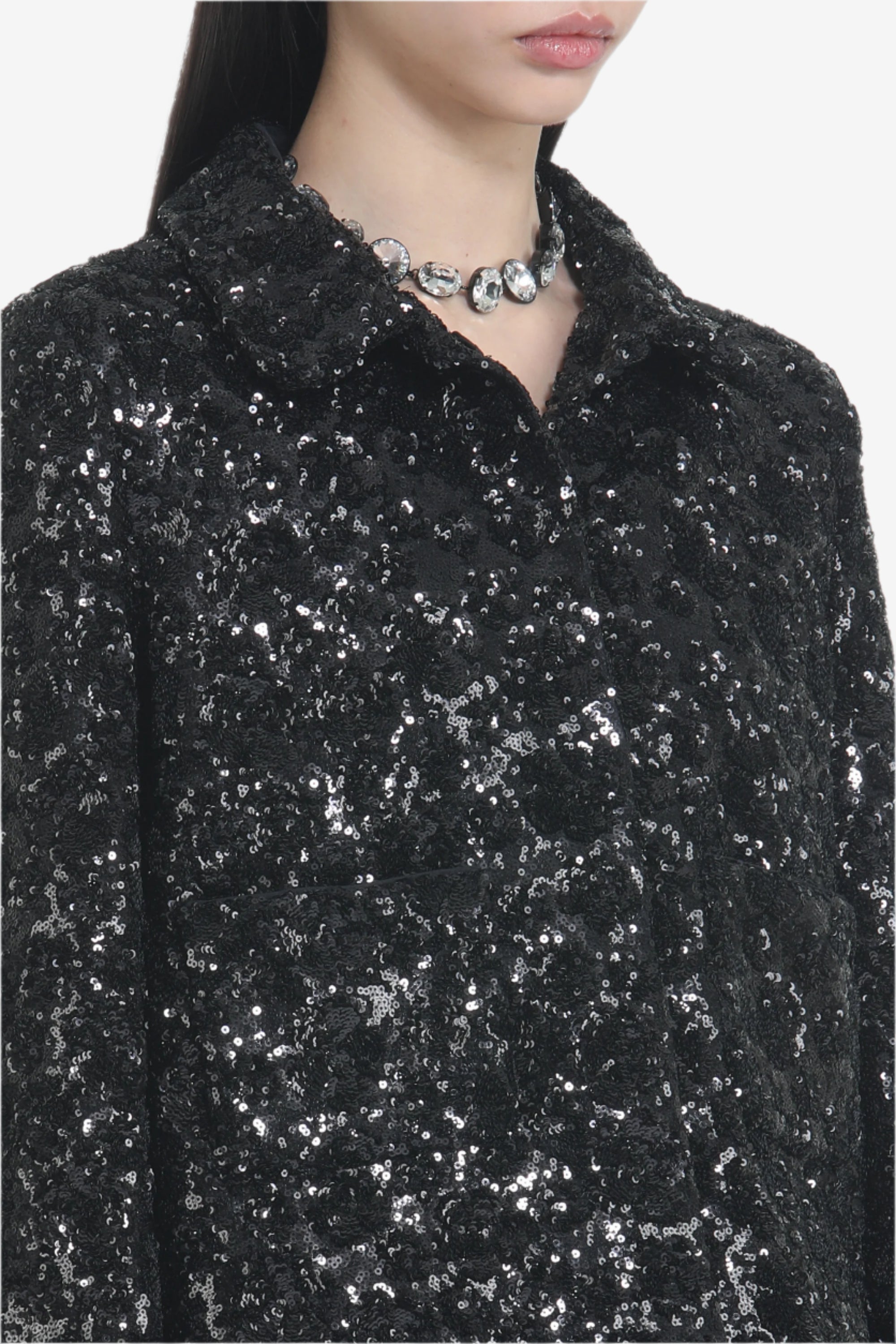 Giacca corta con tessuto paillettes e taschine