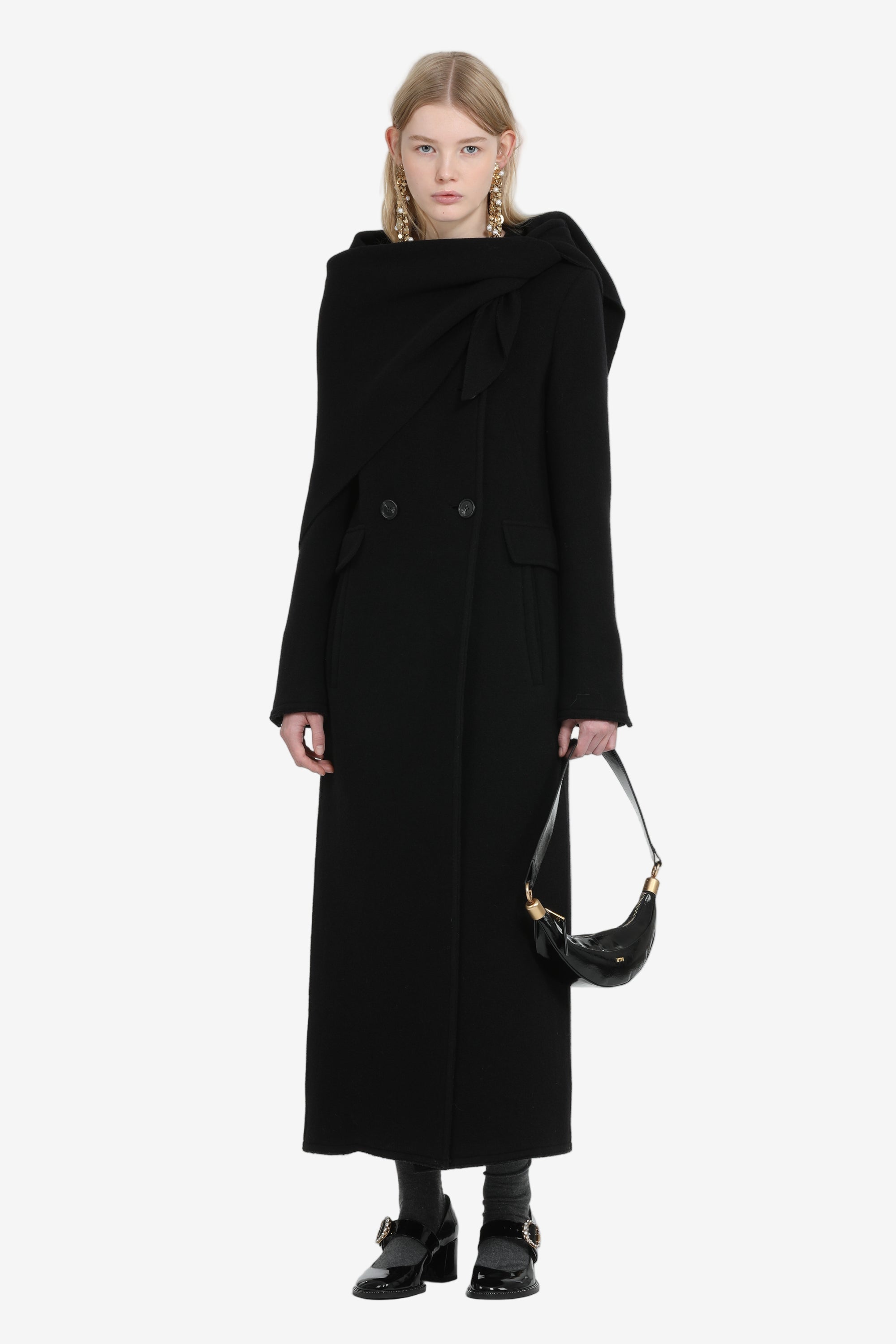 Long double-breasted coat without collar