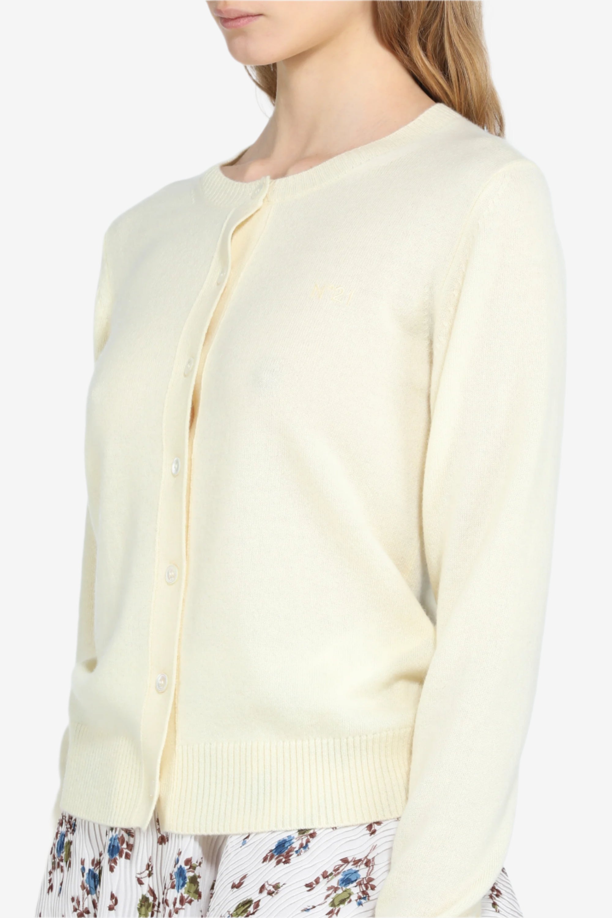 Round neck cardigan