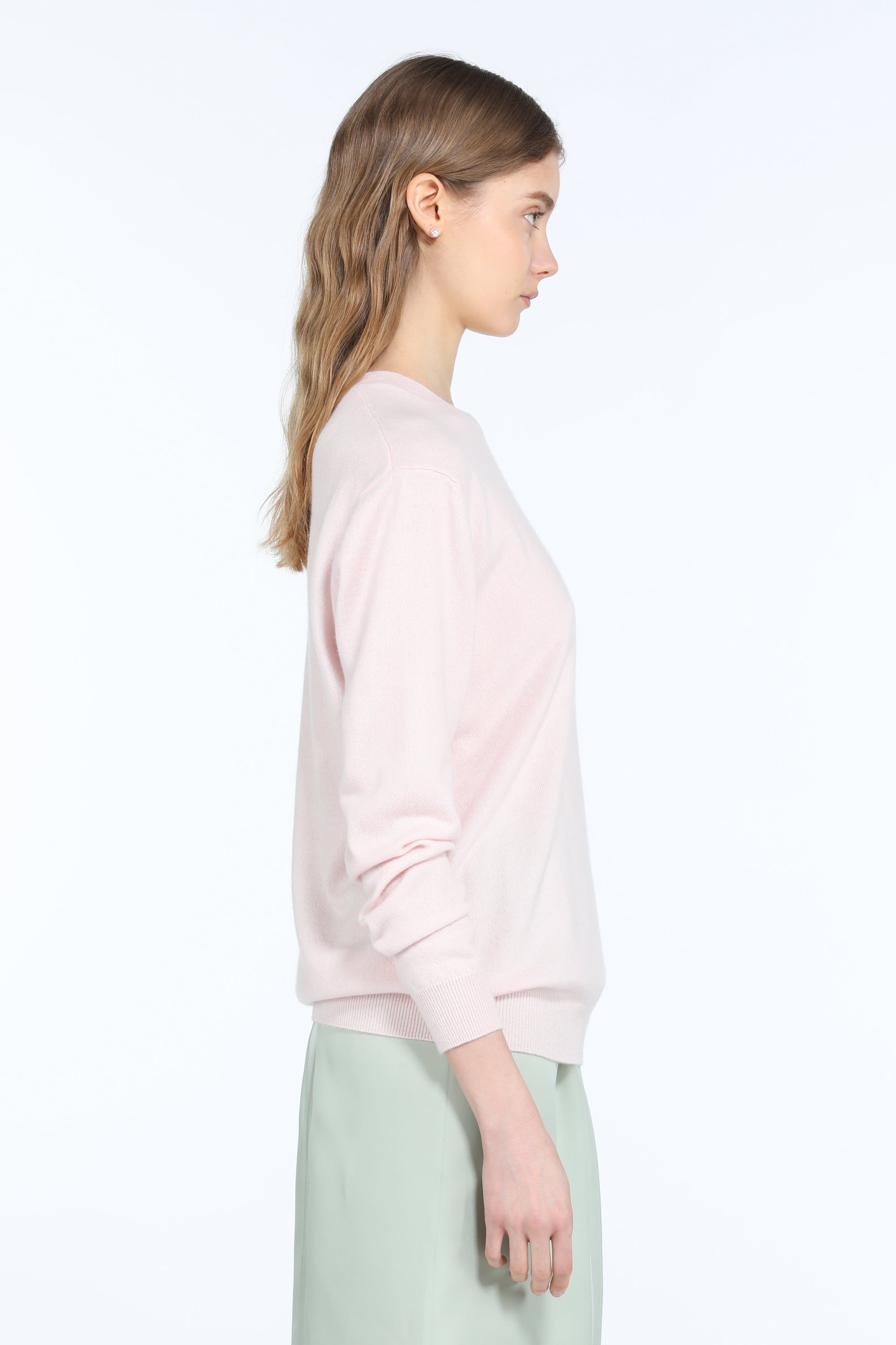 Round neck sweater
