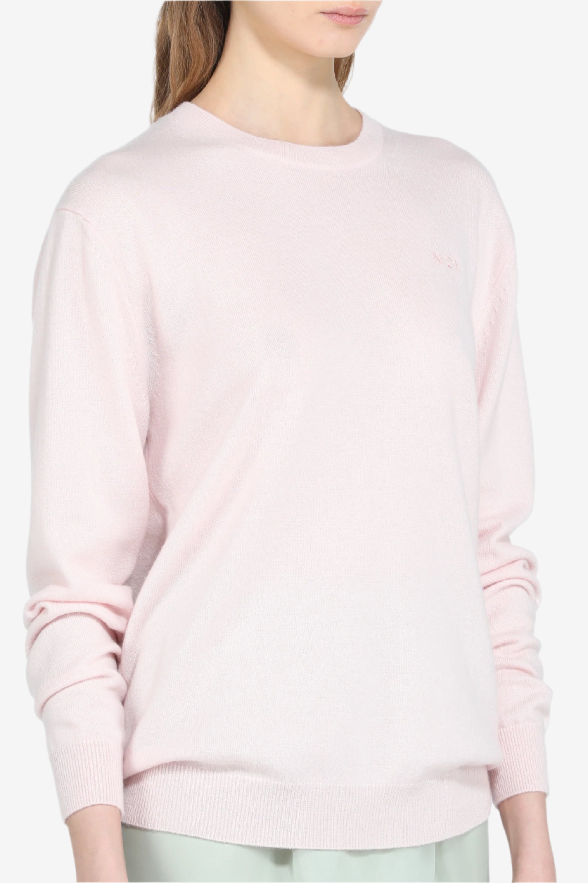 Round neck sweater