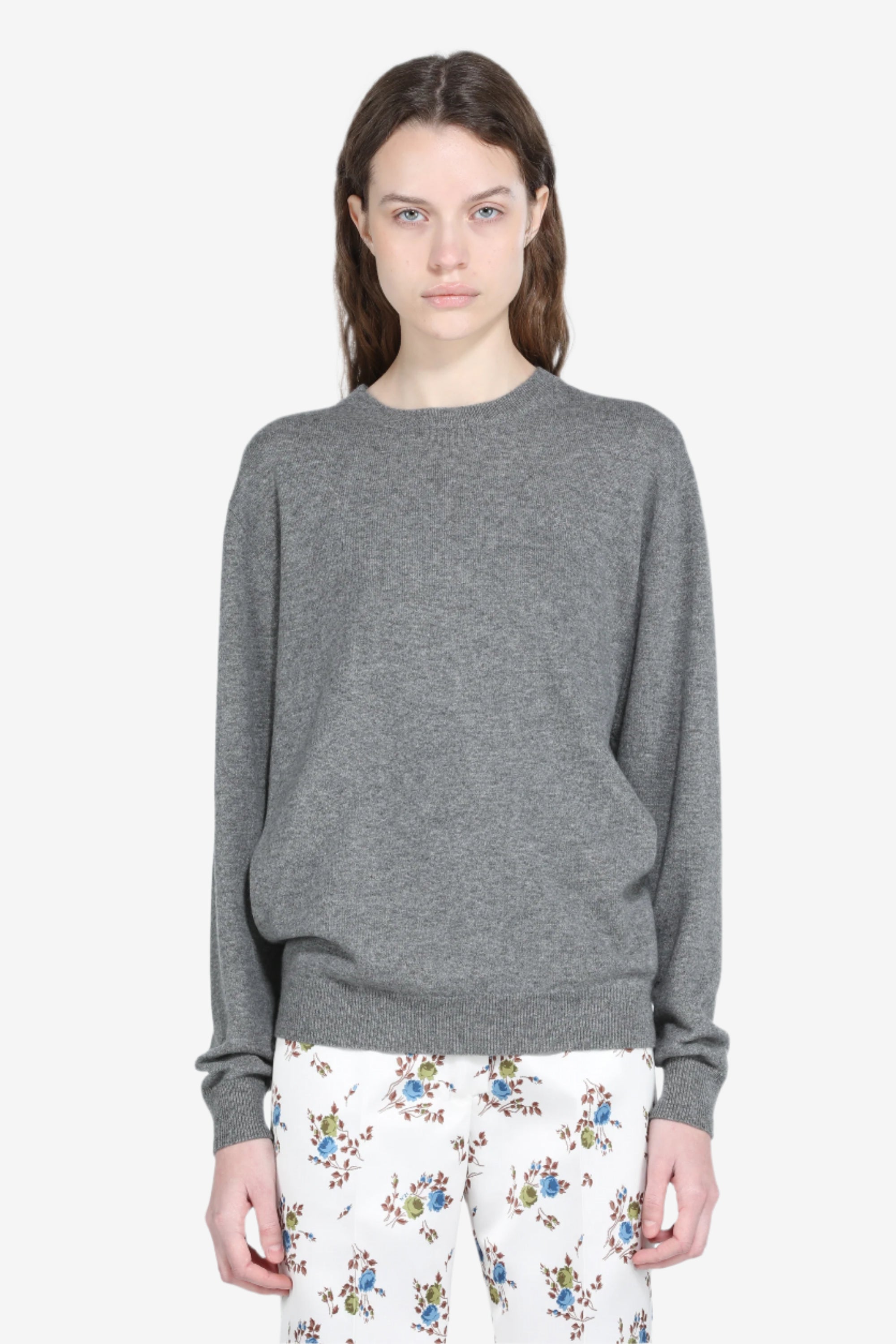 Round neck sweater