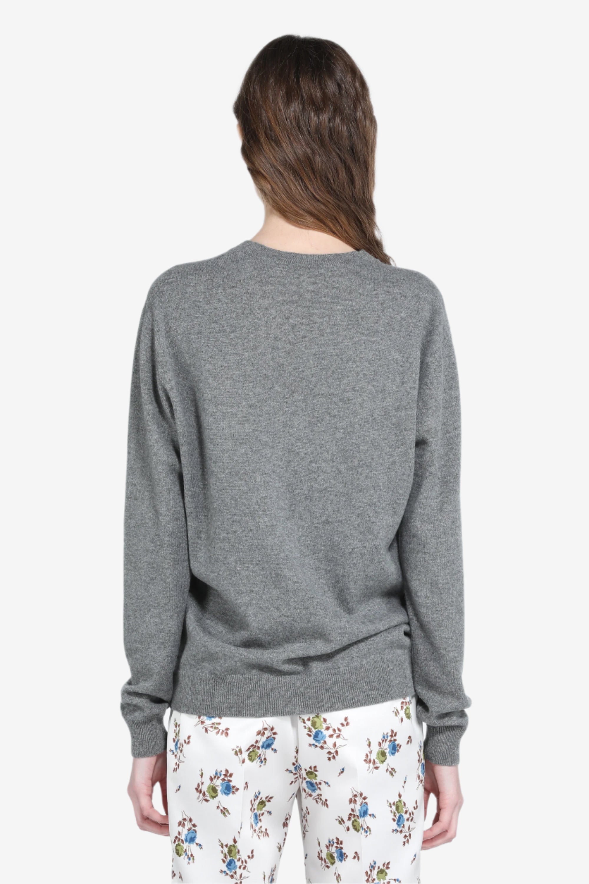 Round neck sweater