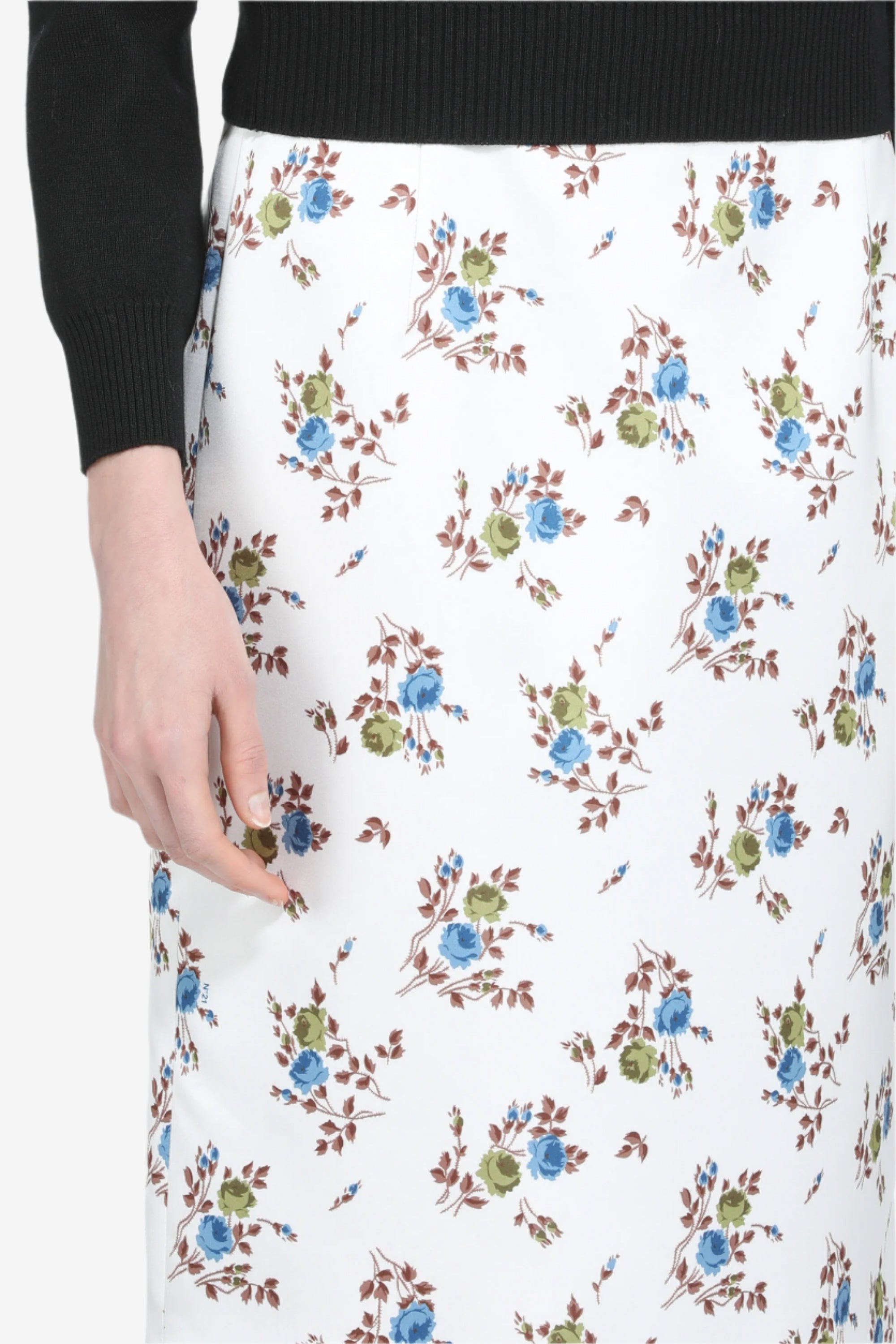 Pencil skirt with floral print