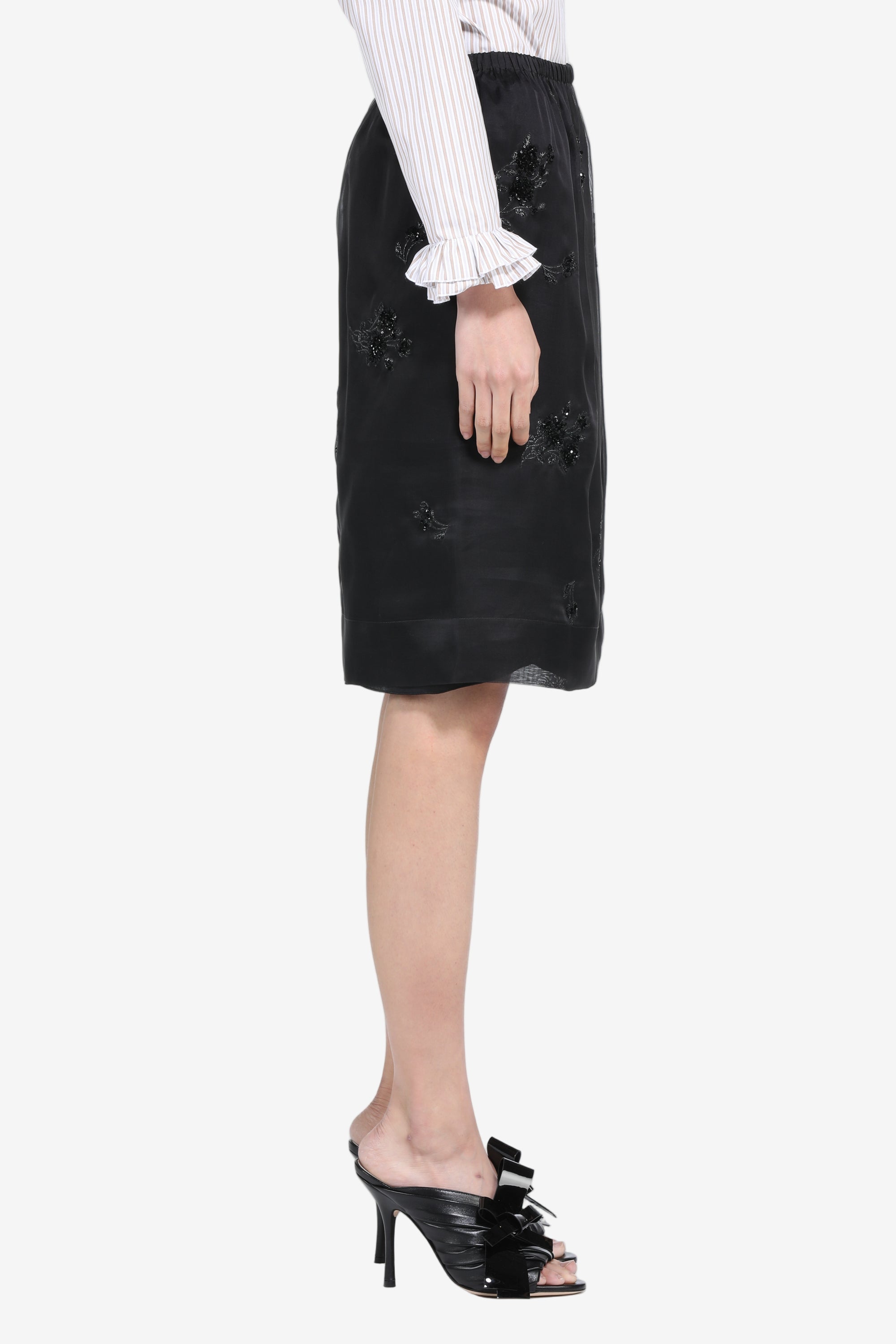 Midi skirt with embroidery