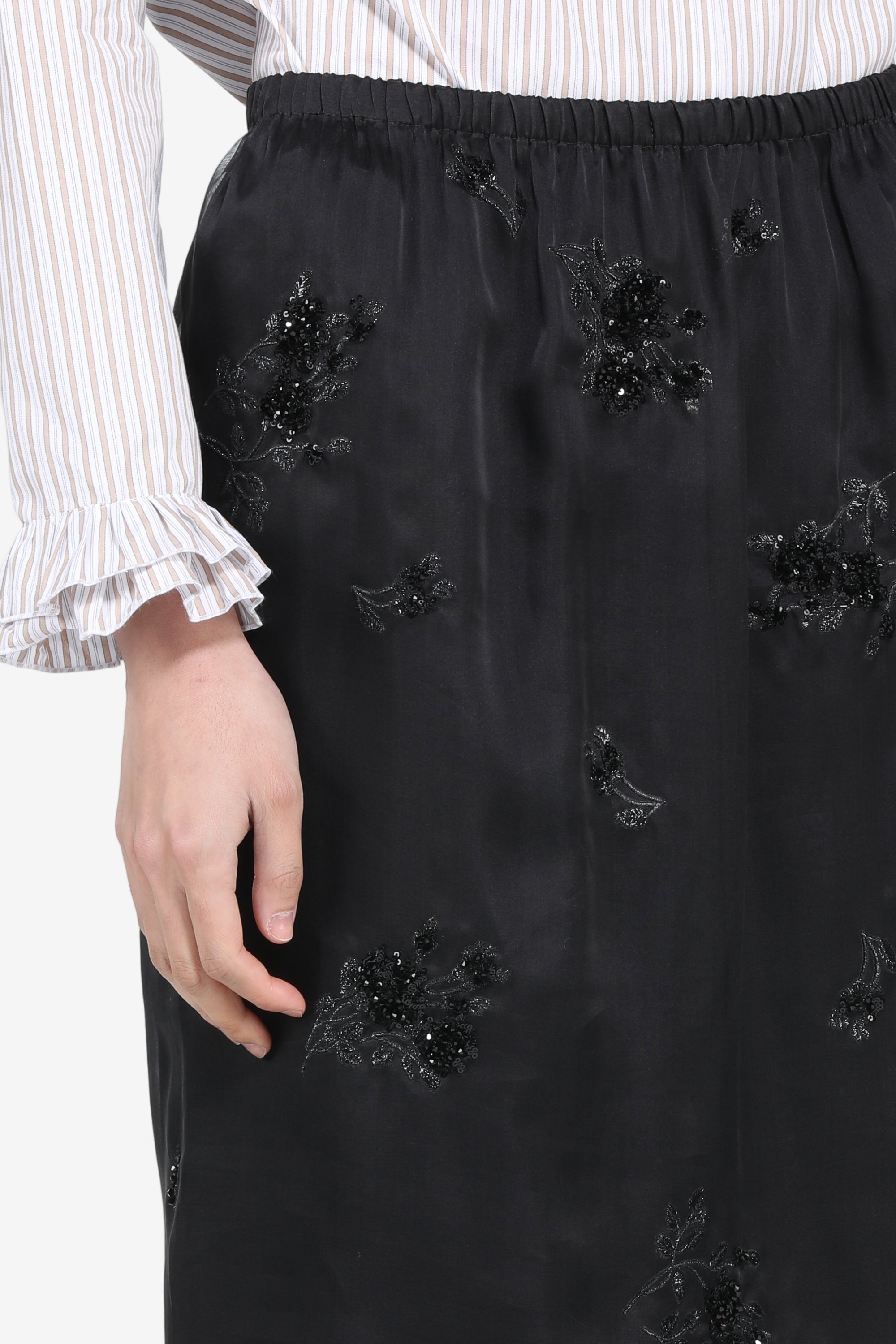 Midi skirt with embroidery