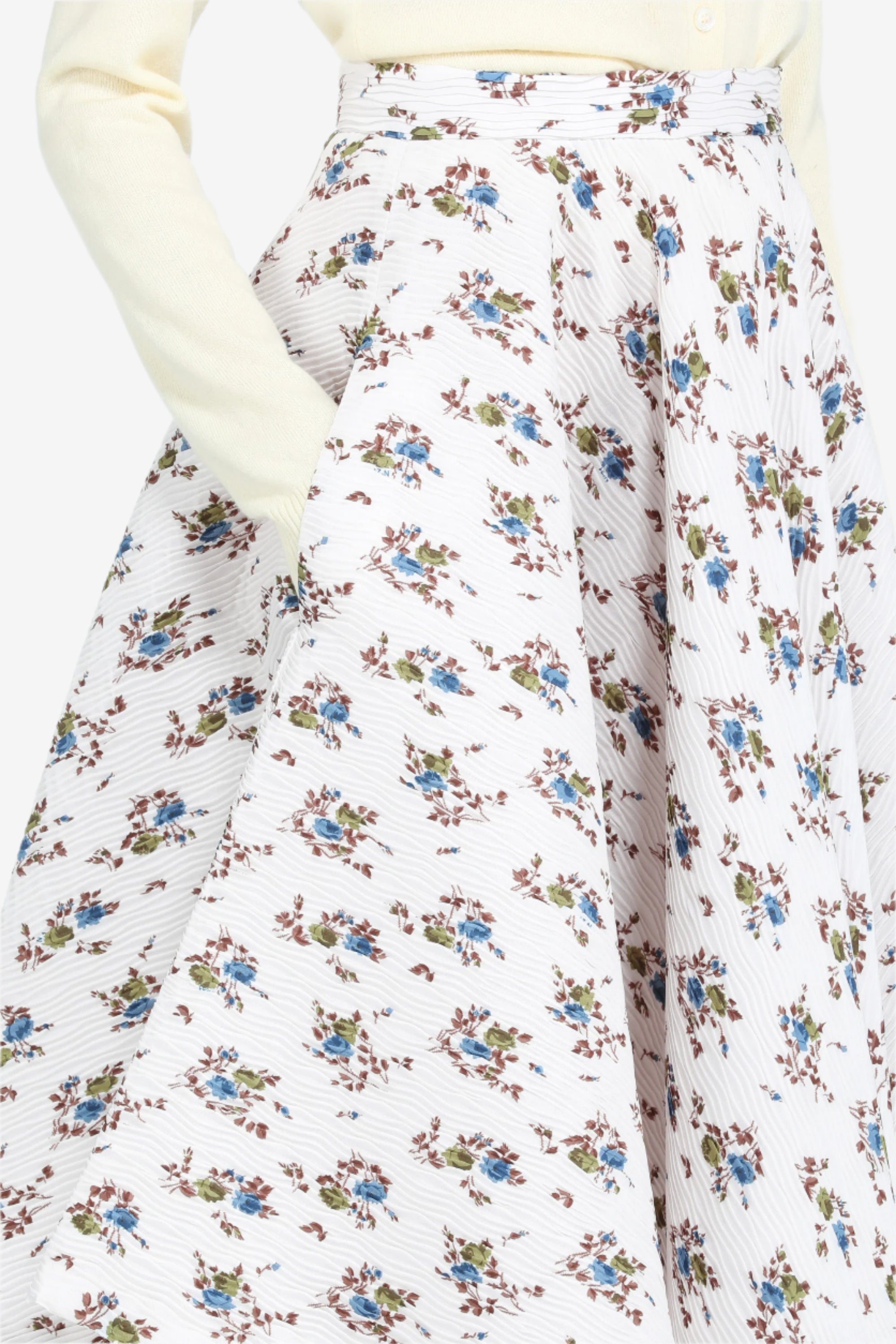 Full skirt with floral print