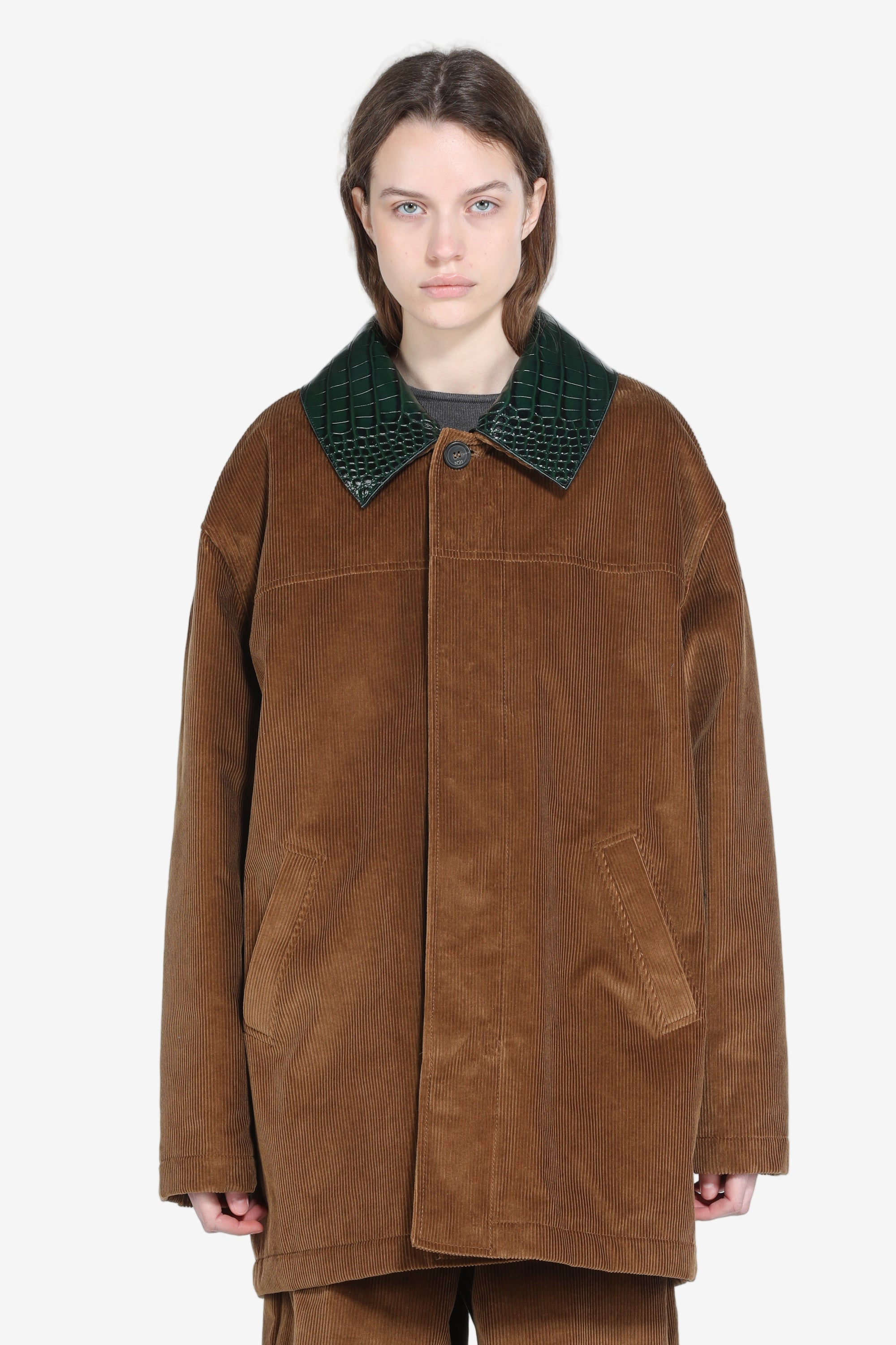 Velvet jacket with contrasting collar