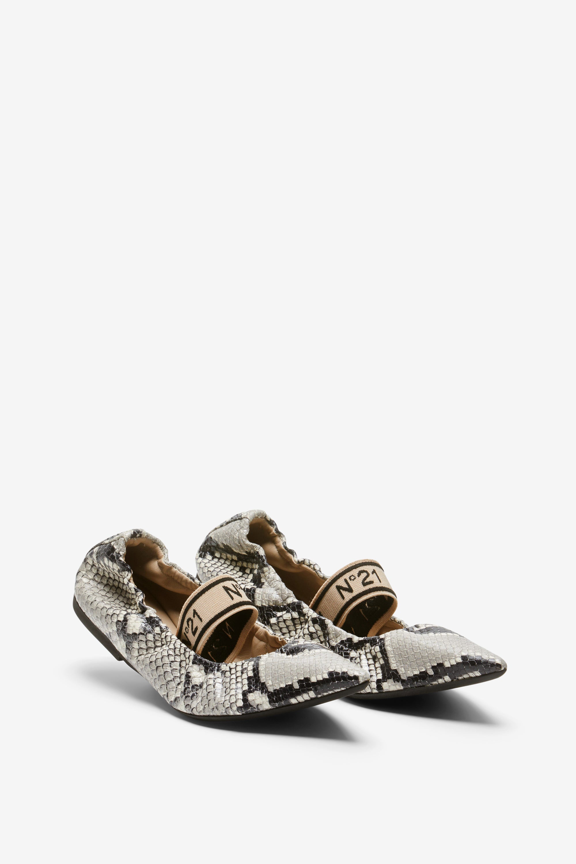 Ballerine a punta con fascia