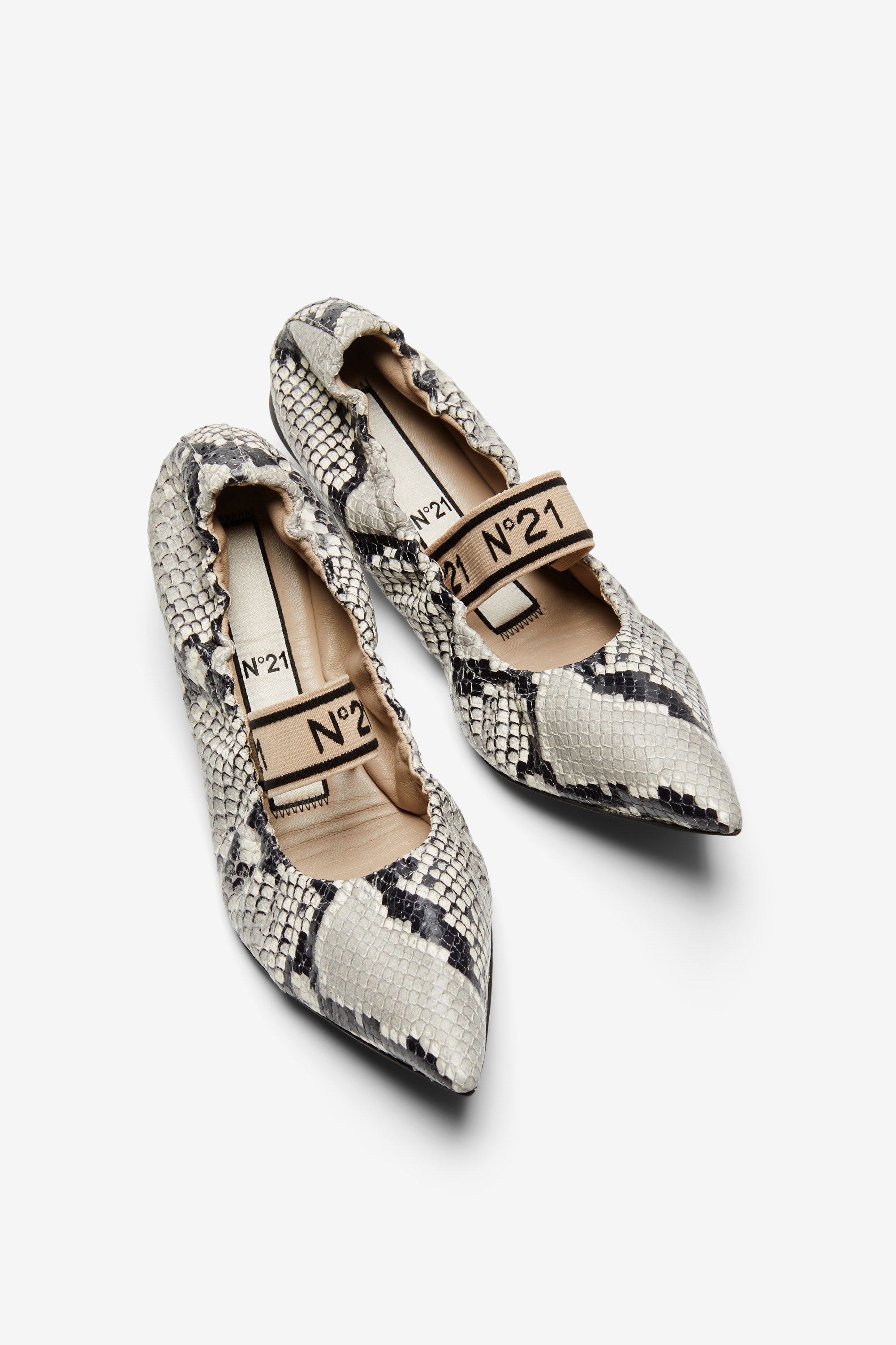 Ballerine a punta con fascia