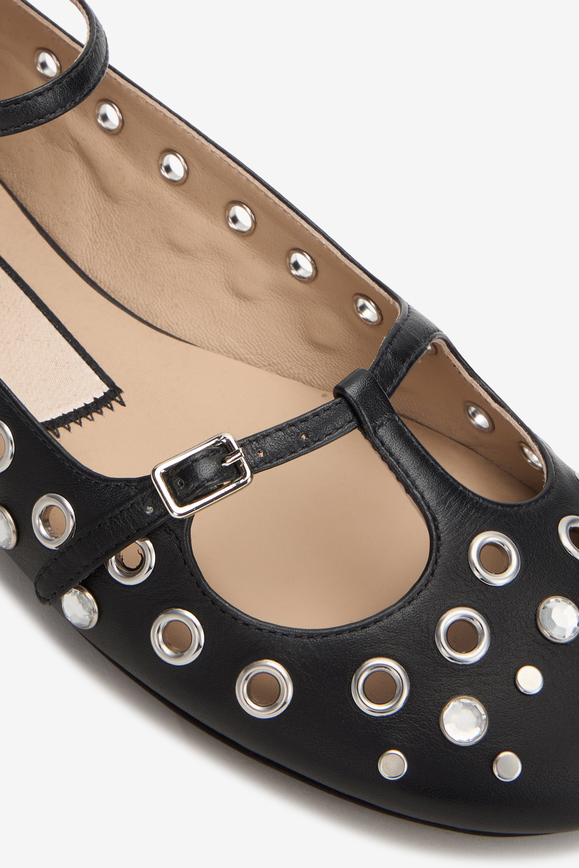 Ballerine punta tonda con borchie
