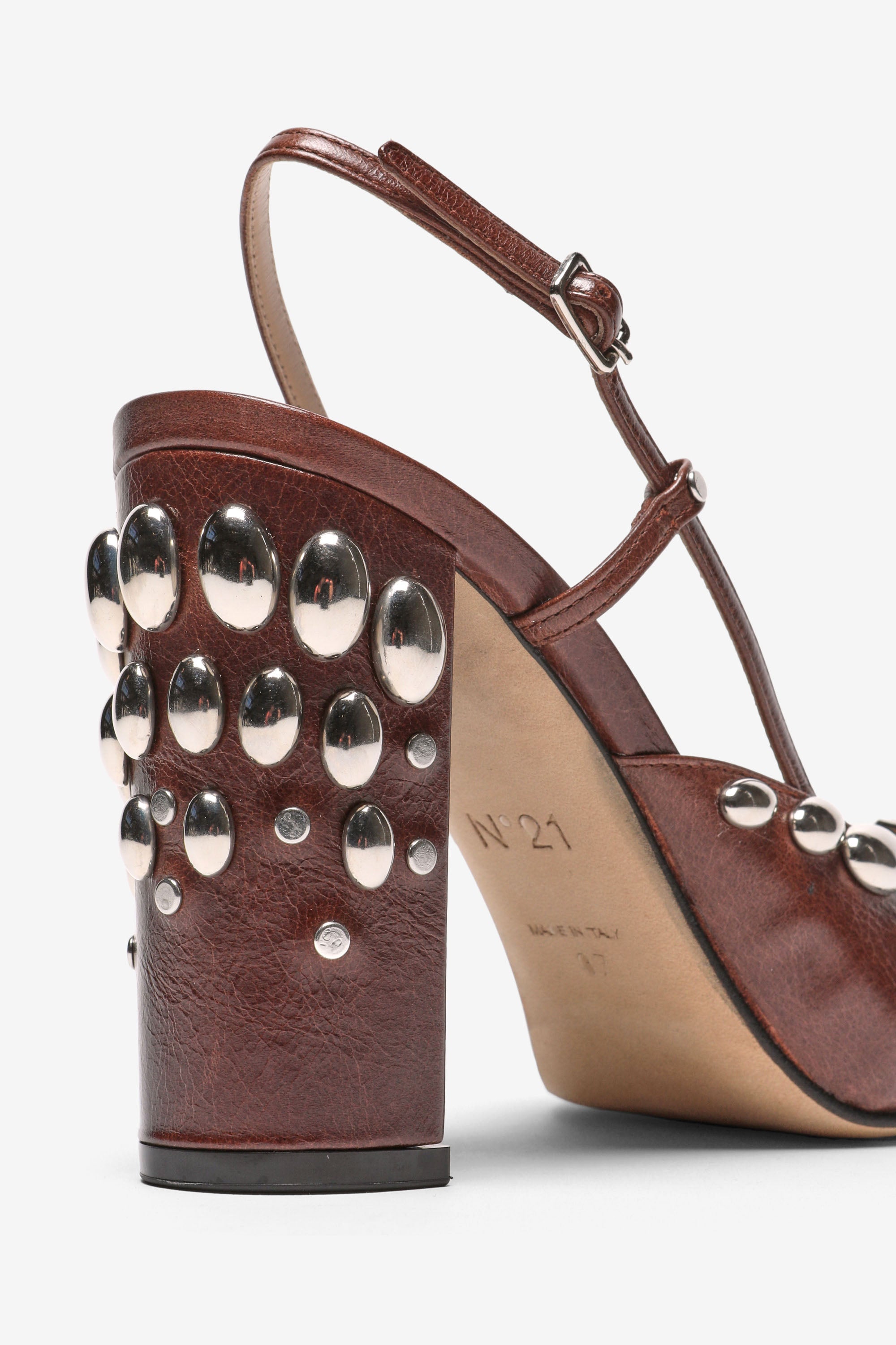 Slingback con borchie