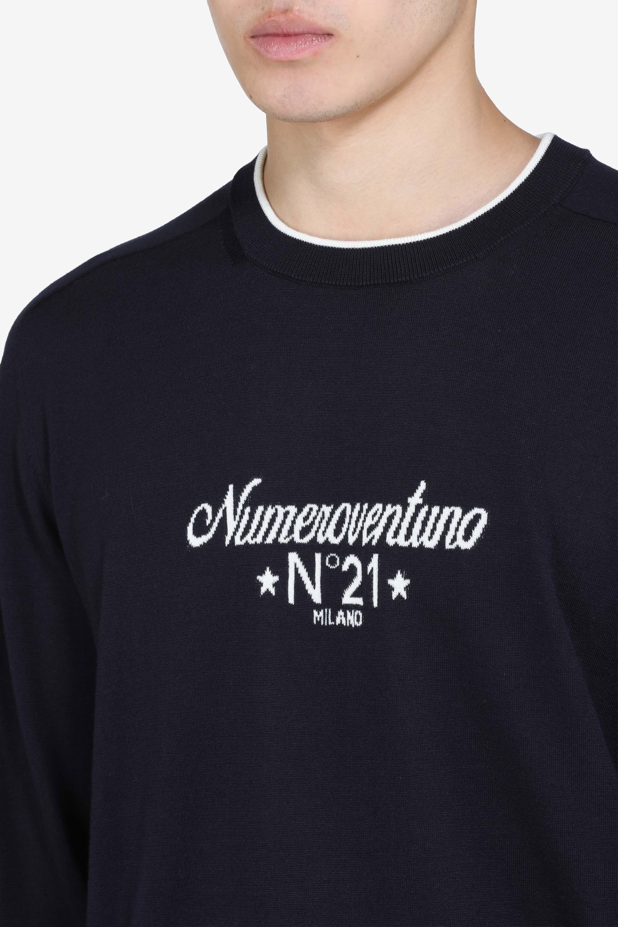 Maglia girocollo a maniche lunghe