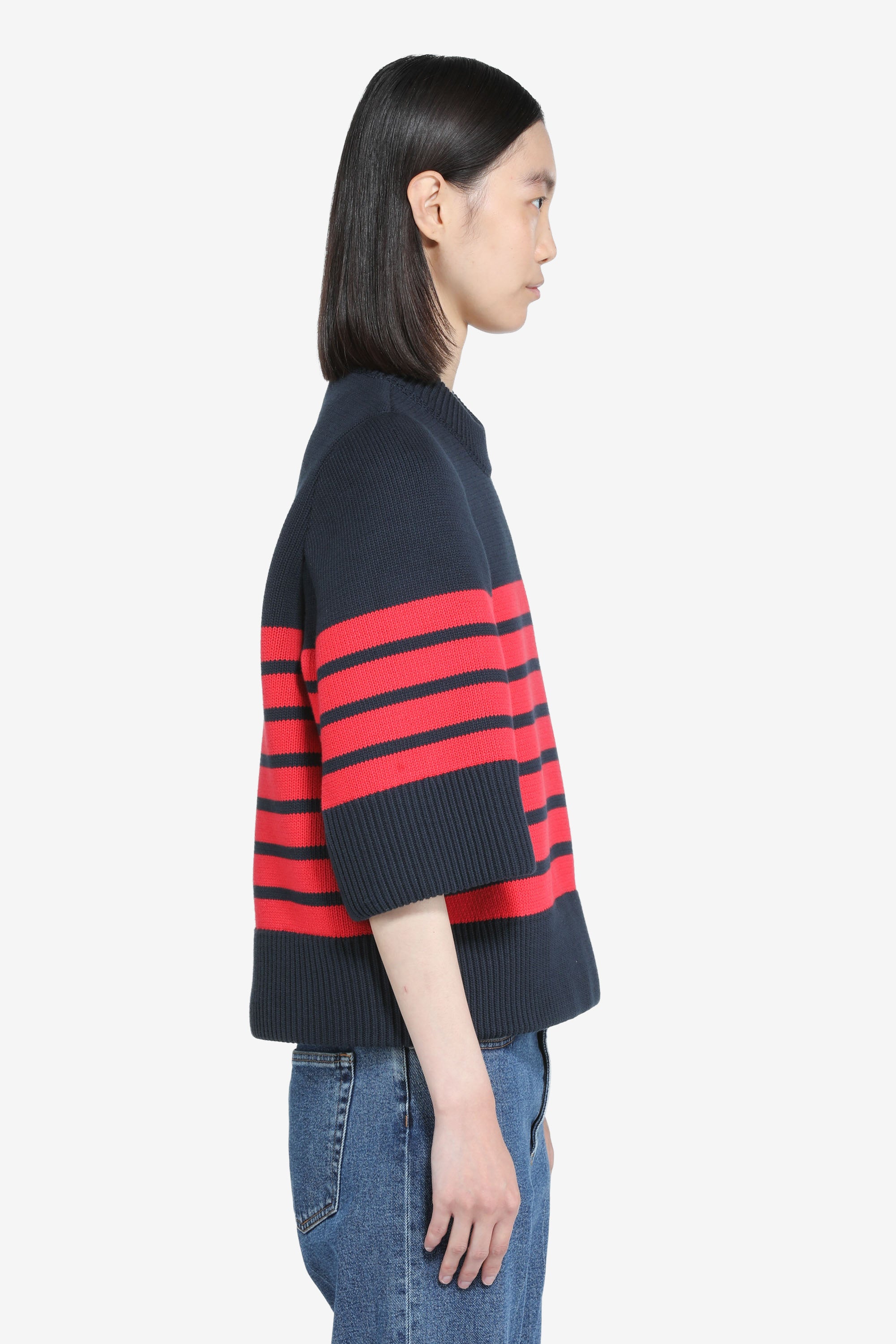 Three-quarter sleeve shirt