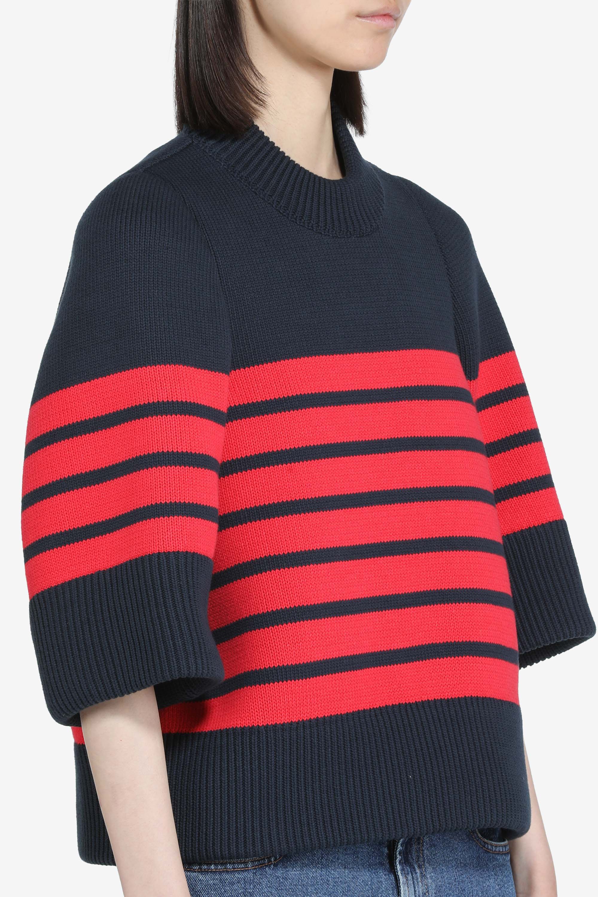 Three-quarter sleeve shirt