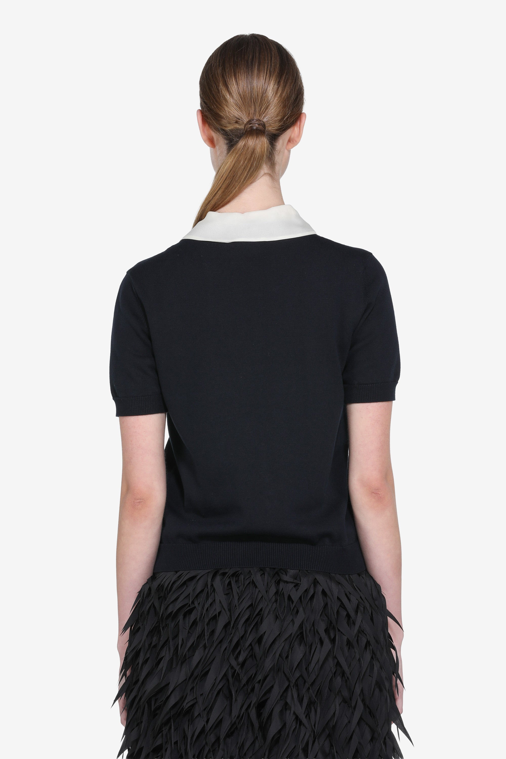 Crew neck short-sleeved shirt