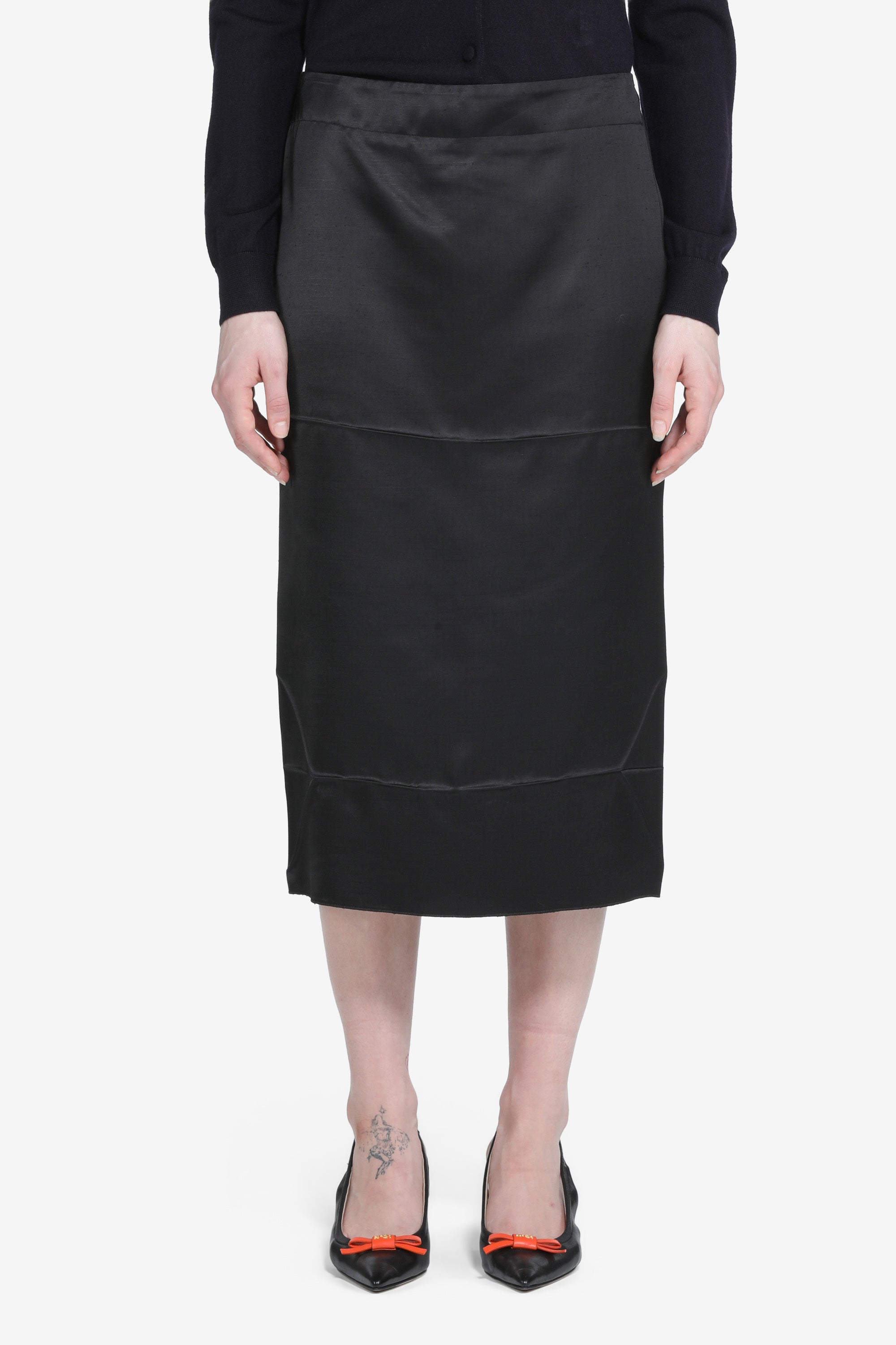 N21 | Satin Pencil Skirt