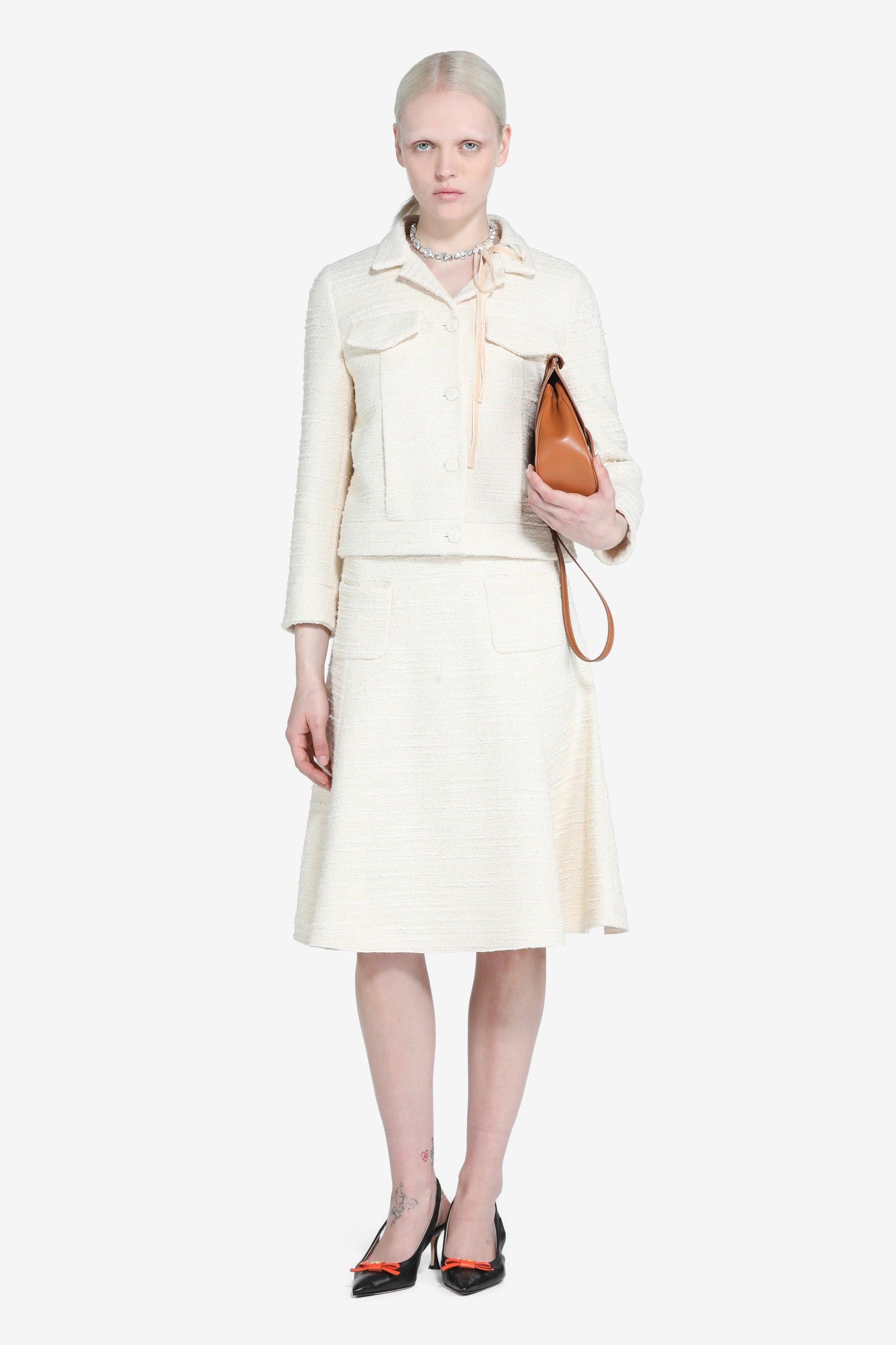 Knee-length skirt with pockets