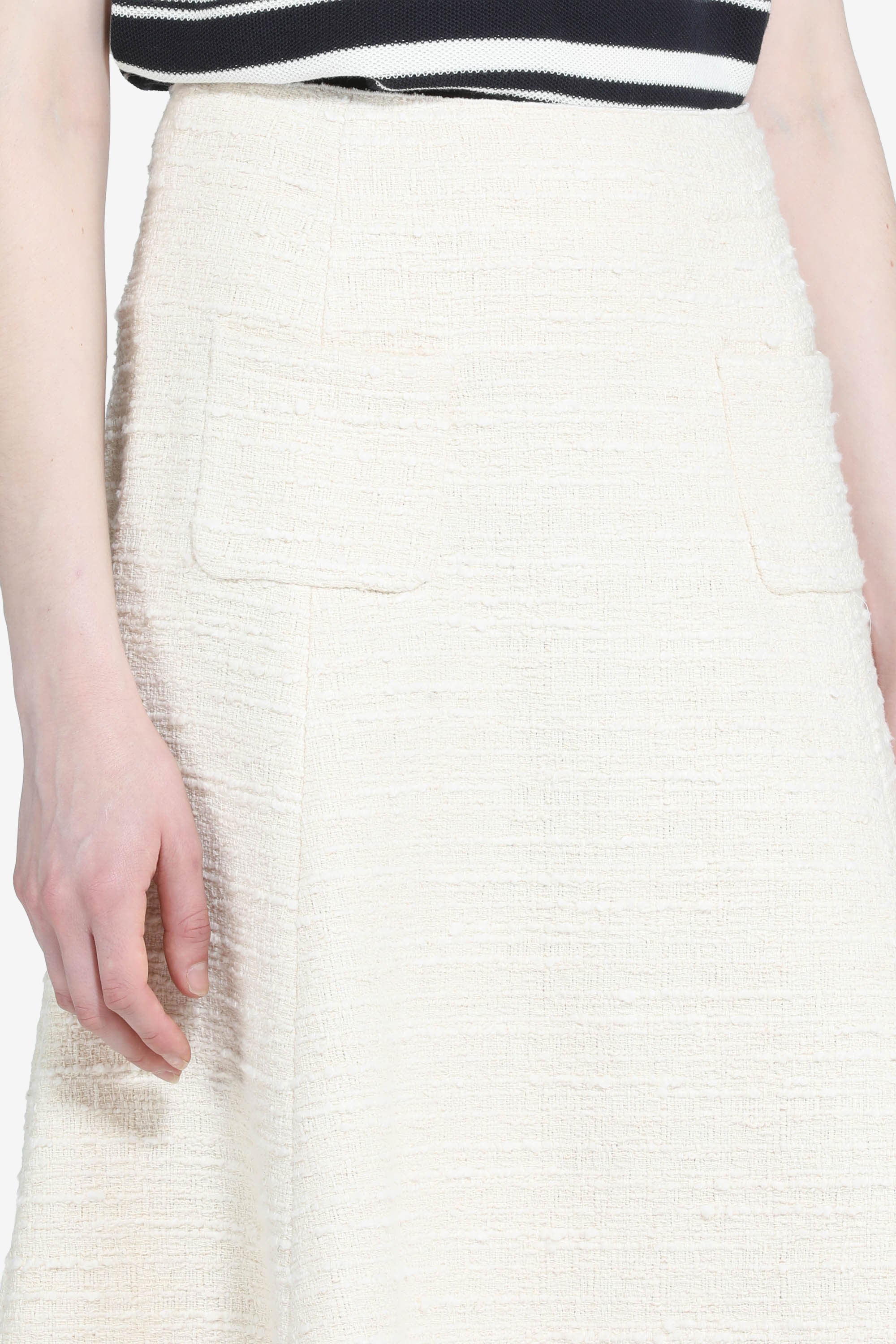 Knee-length skirt with pockets